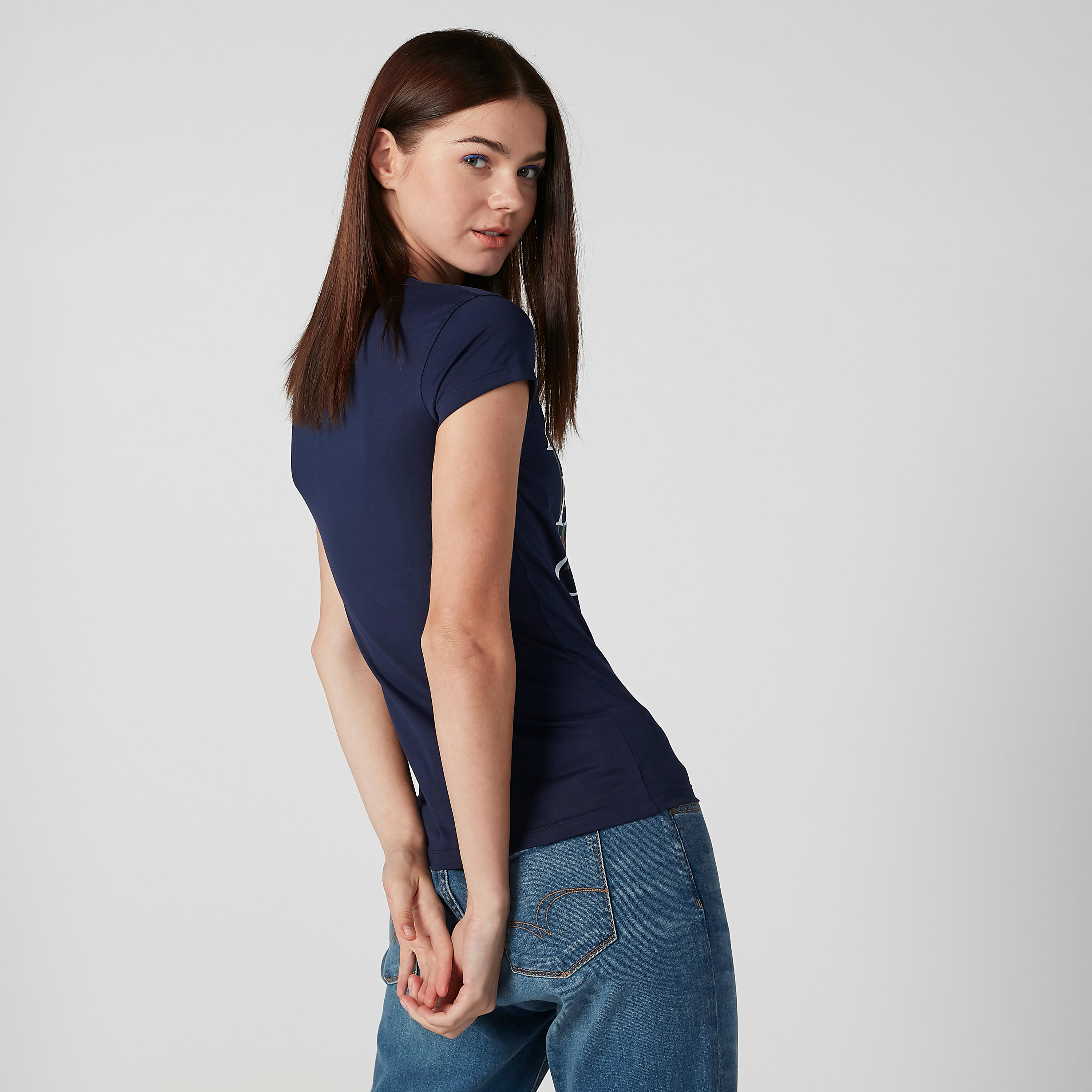 تيشيرت بقصّة سليم وياقة مستديرة وأكمام كاب وطبعات-women-clothing-tshirts-image-4