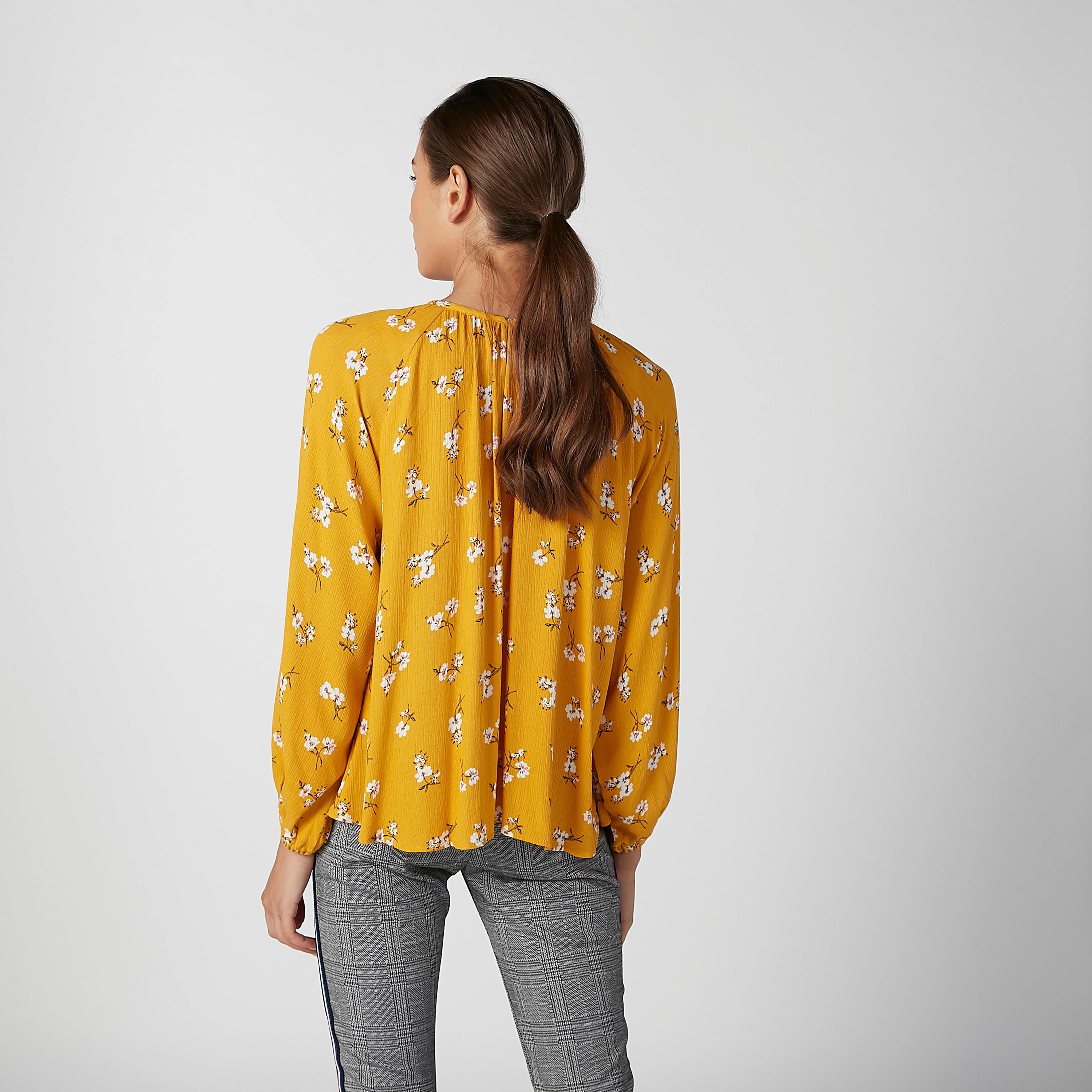 قميص بأكمام طويلة وطبعات زهرية-women-clothing-shirtsandblouses-shirts-image-4