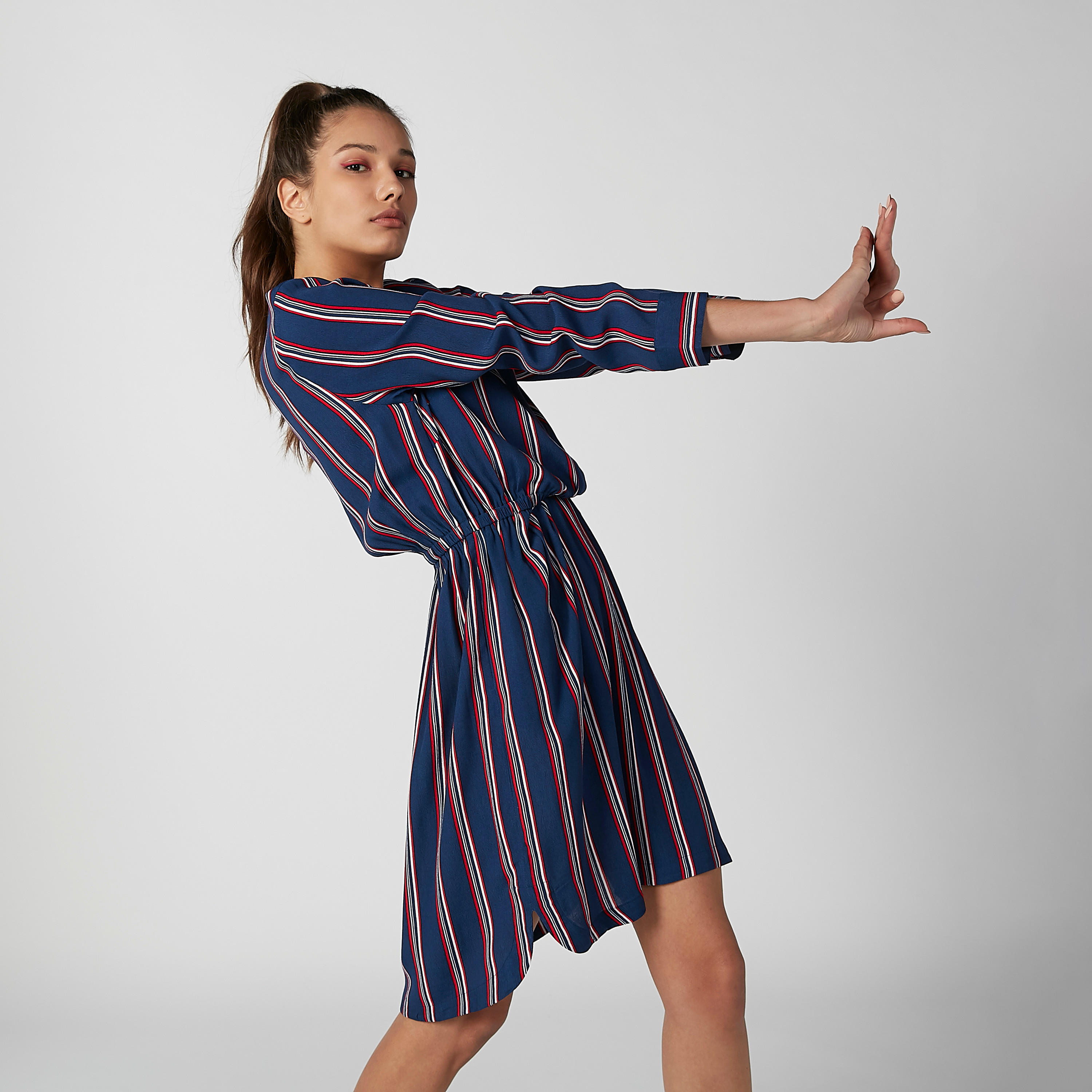 تونيك مقلّم بياقة مستديرة وأكمام طويلة-women-clothing-shirtsandblouses-blouses-image-6