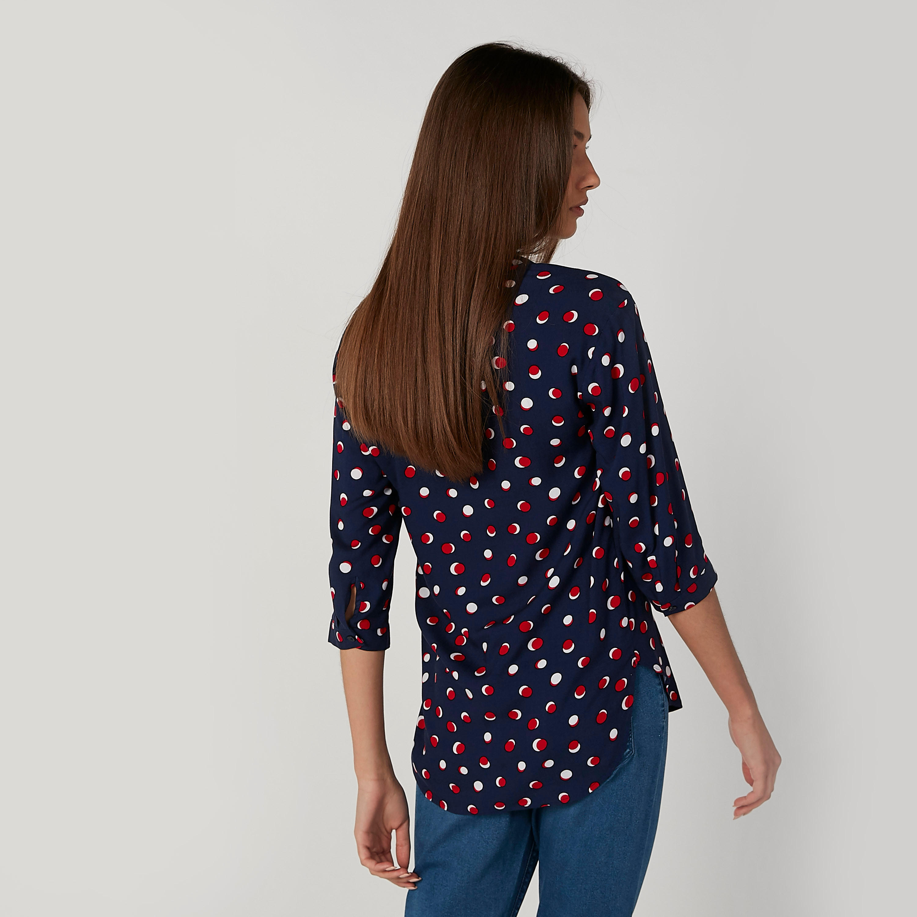 بلوزة مستدامة بياقة V وأكمام 3/4 وطبعات -women-clothing-shirtsandblouses-blouses-image-2