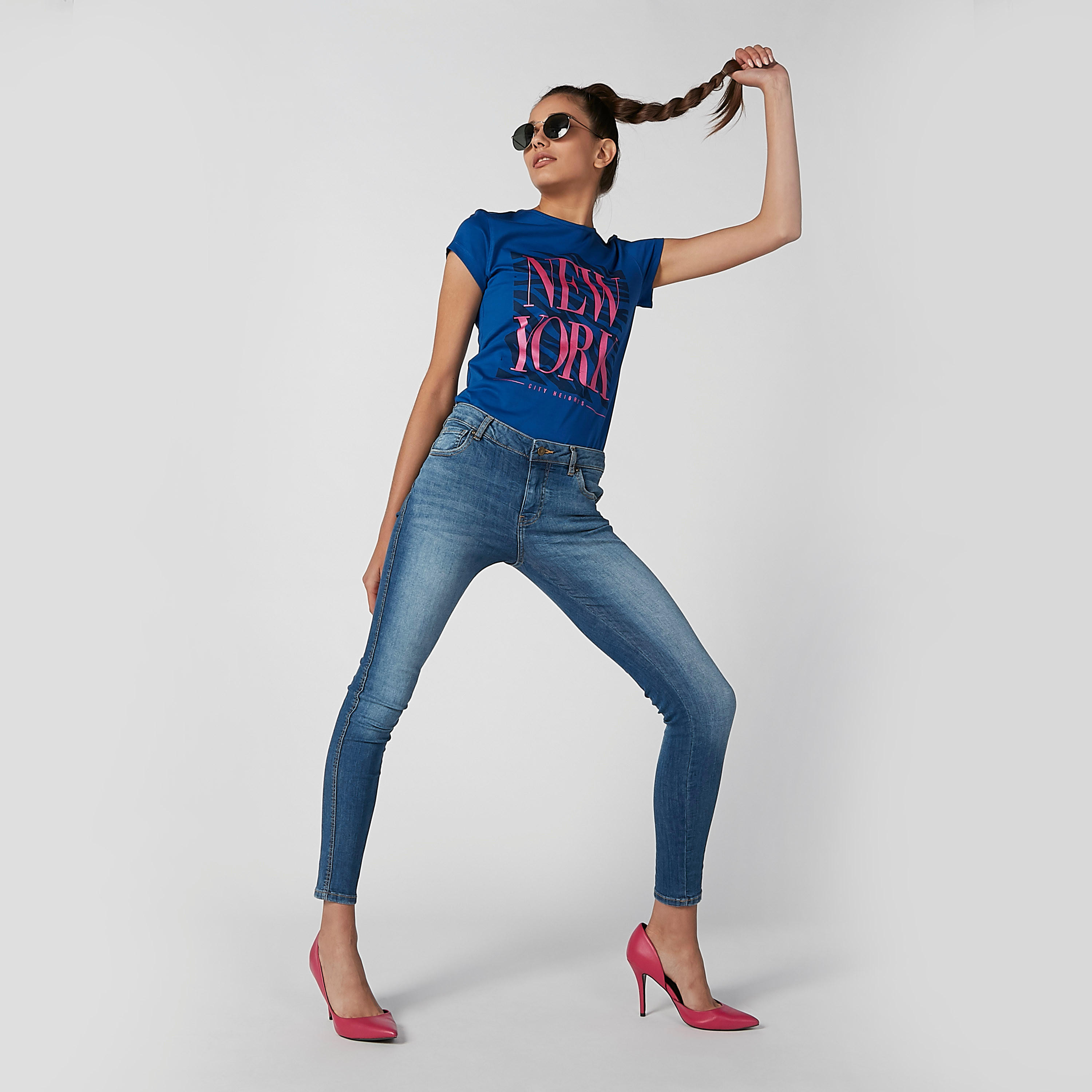 تيشيرت مستدام سليم بأكمام قصيرة وطبعات -women-clothing-tshirts-image-1