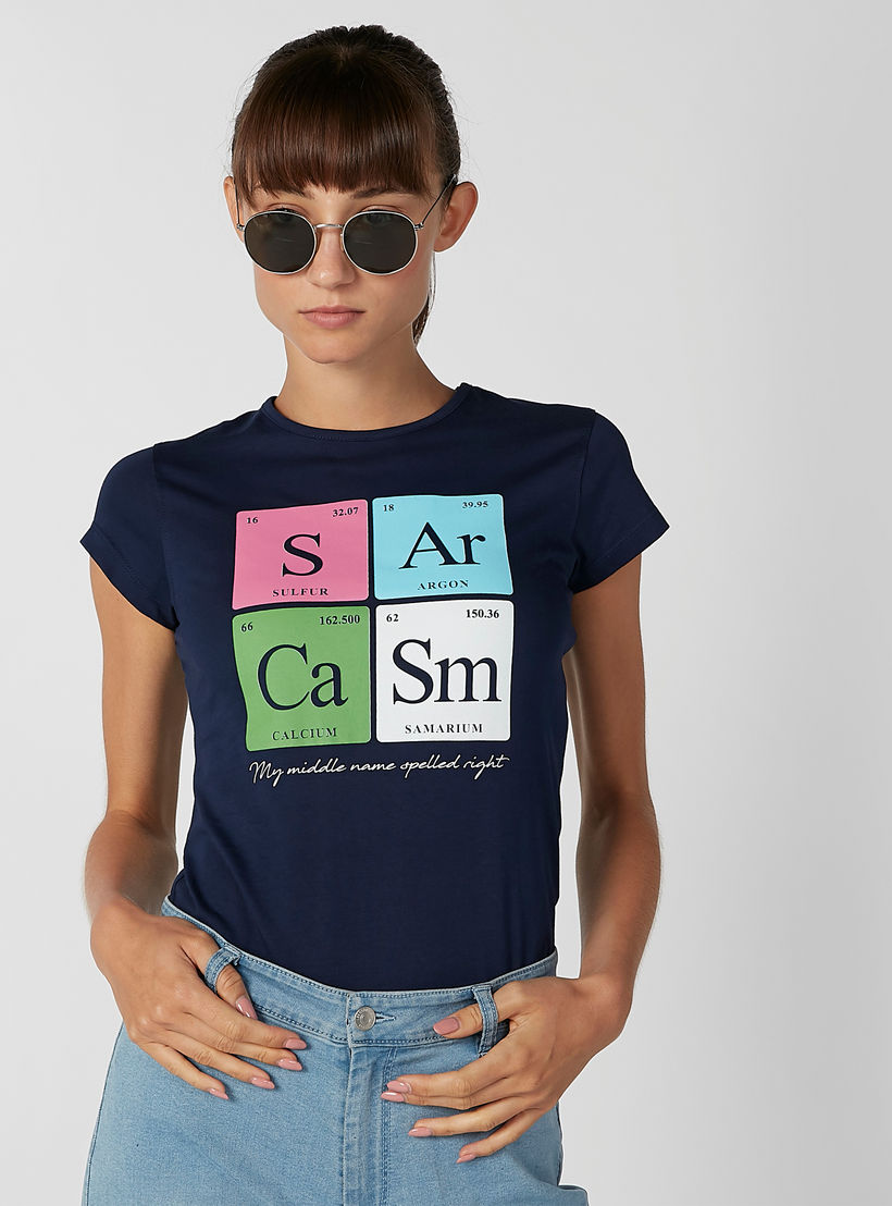 تيشيرت مستدام سليم بياقة مستديرة وأكمام كاب وطبعات -women-clothing-tshirts-image-1