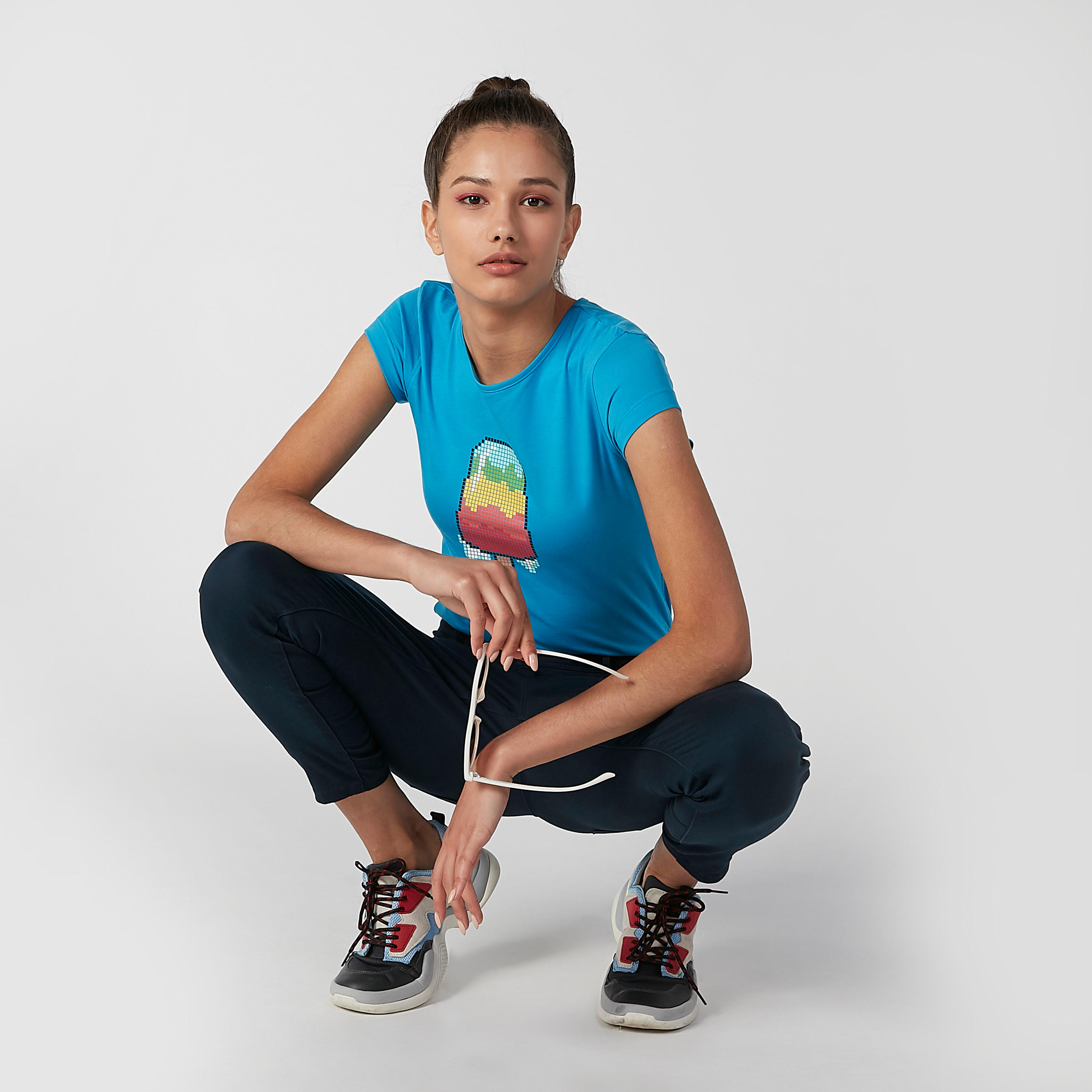 تيشيرت مستدام سليم بأكمام قصيرة وطبعات -women-clothing-tshirts-image-1