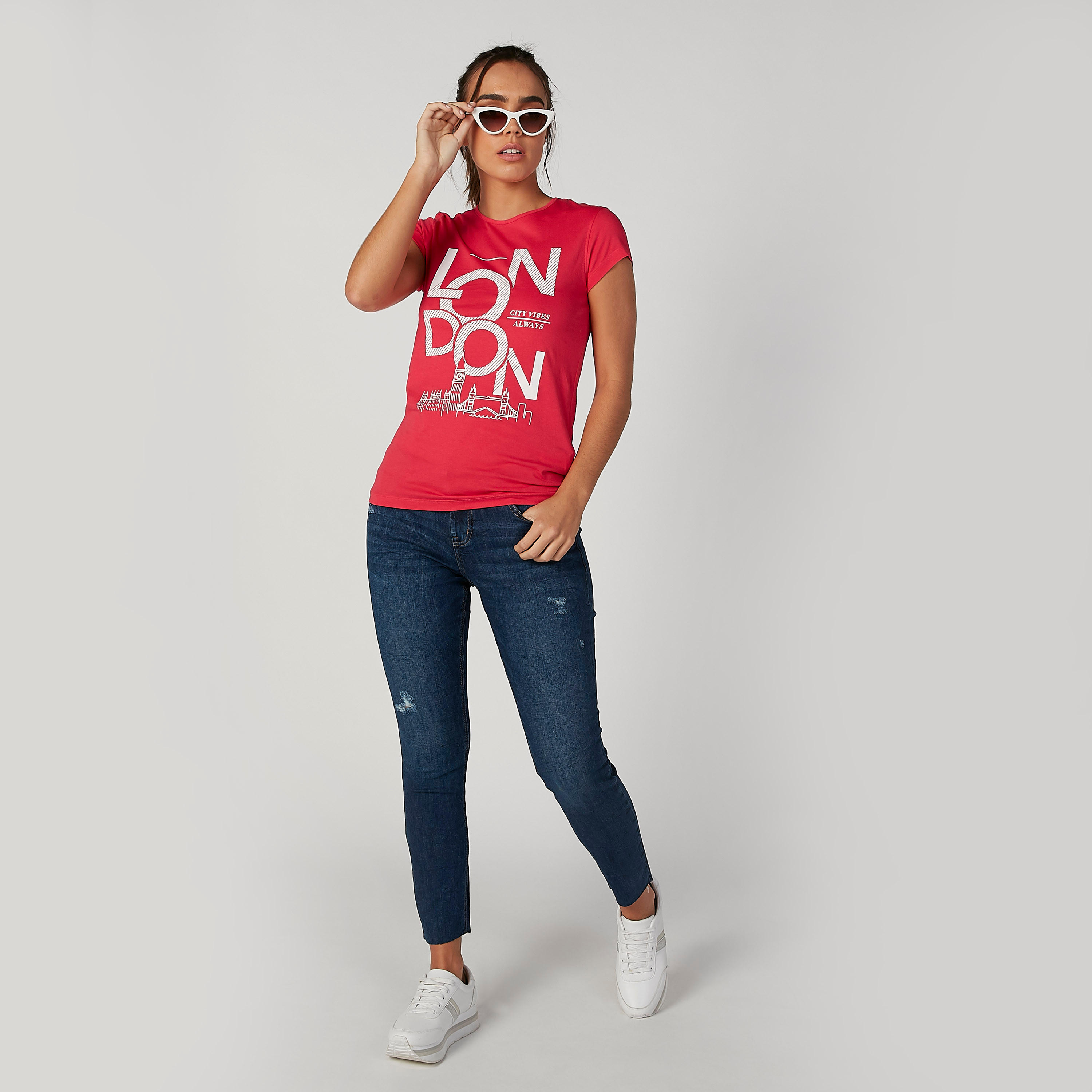 تيشيرت مستدام سليم بأكمام كاب وطبعات -women-clothing-tshirts-image-2