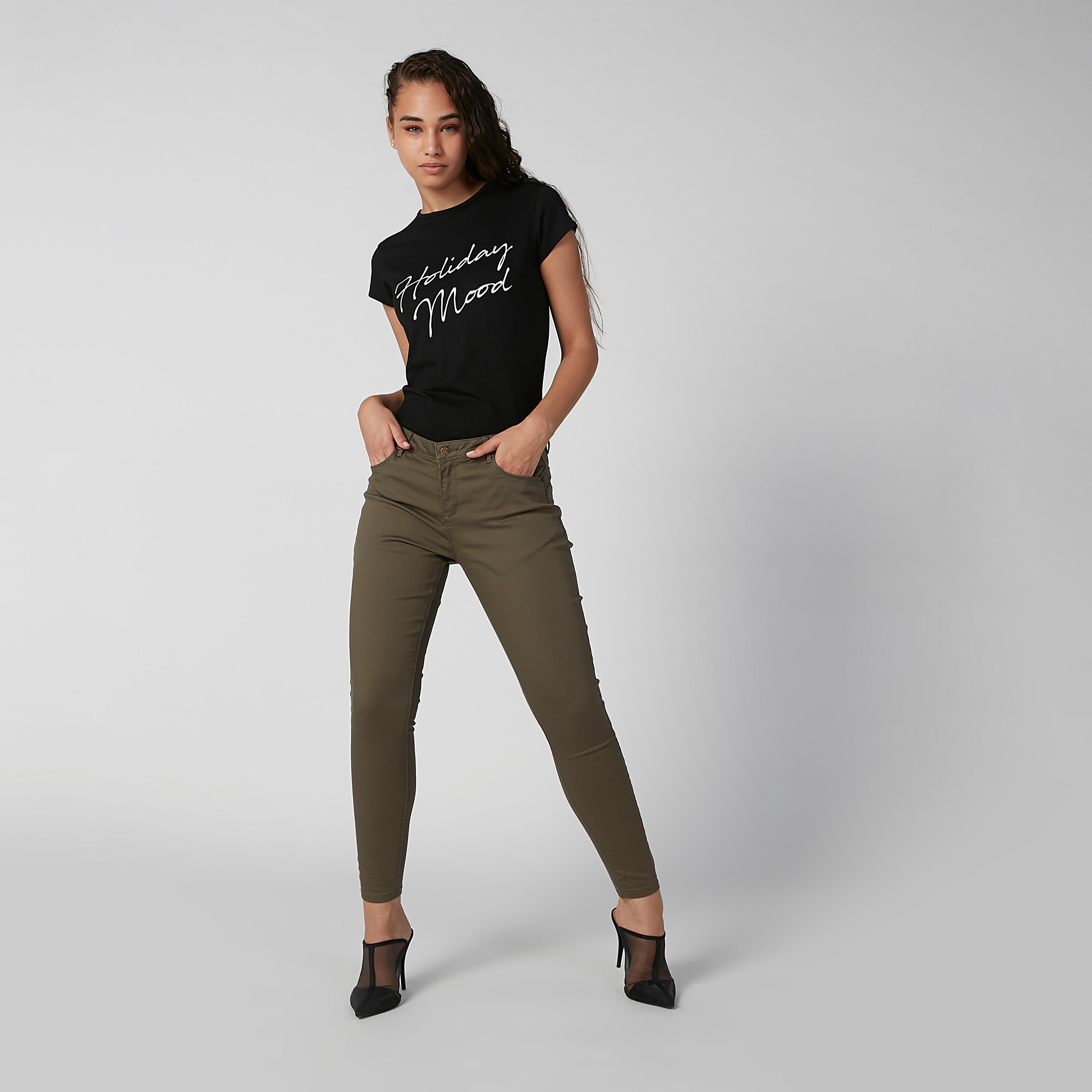 تيشيرت مستدام سليم بأكمام كاب وطبعات-women-clothing-tshirts-image-1