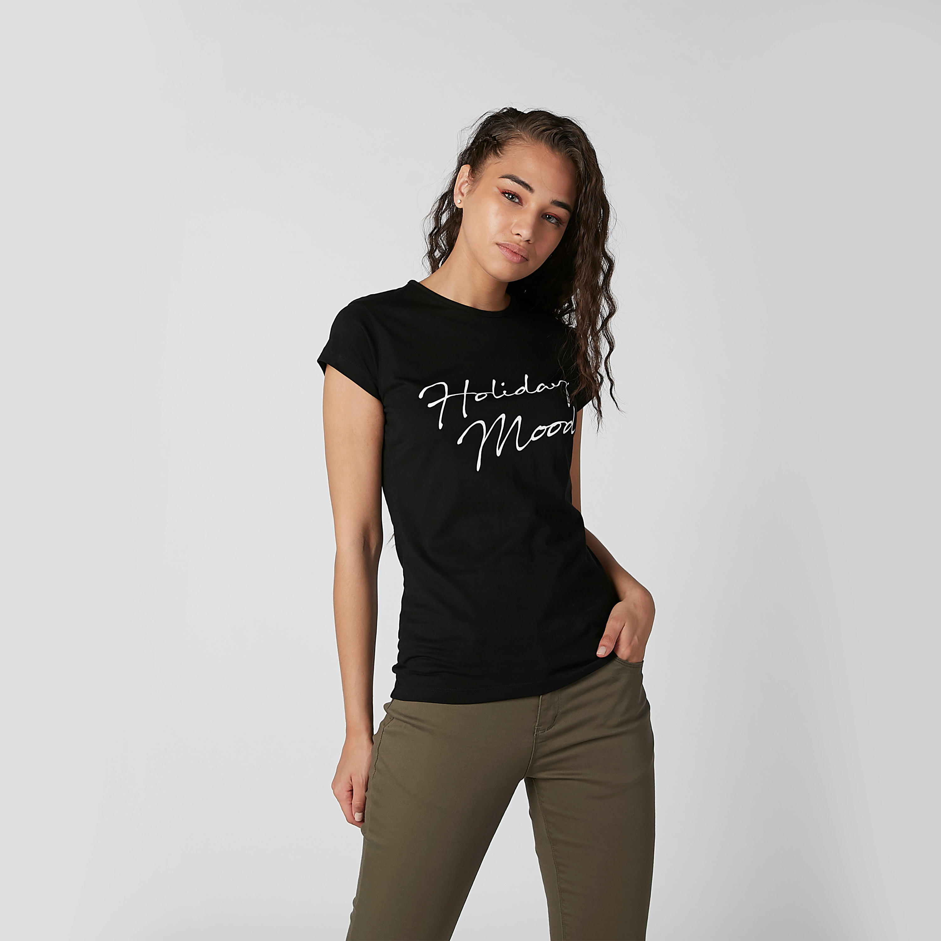 تيشيرت مستدام سليم بأكمام كاب وطبعات-women-clothing-tshirts-image-2