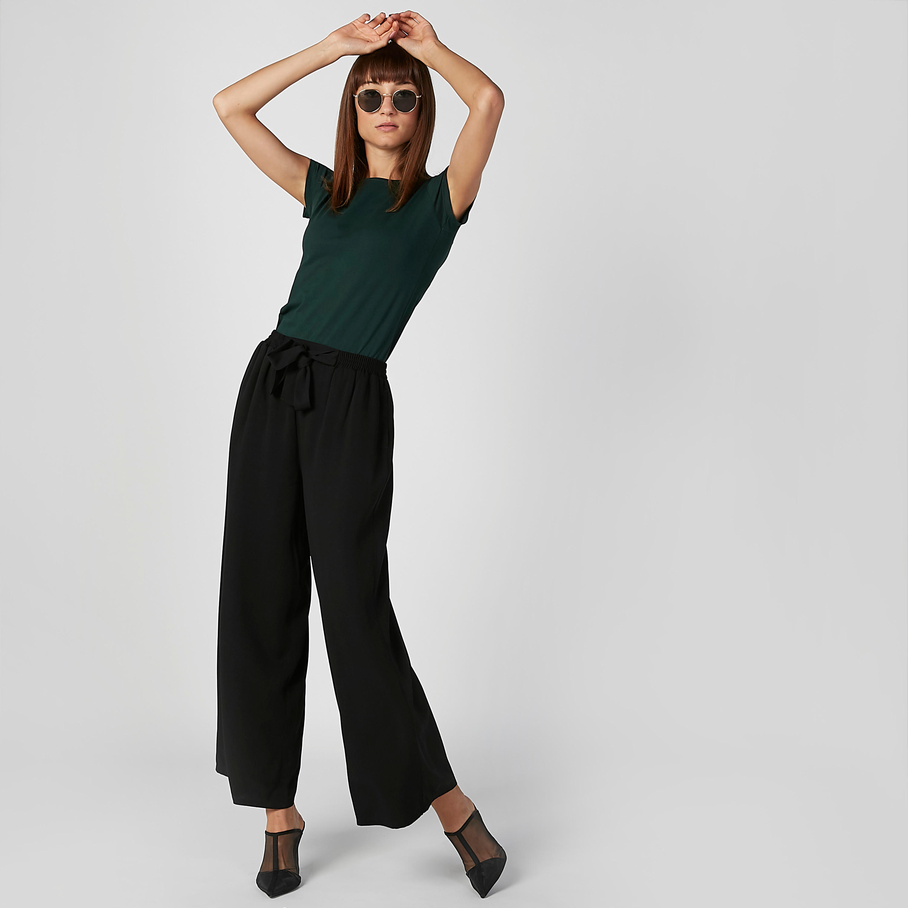 تيشيرت سادة بياقة مستديرة وأكمام كاب-women-clothing-tshirts-image-3