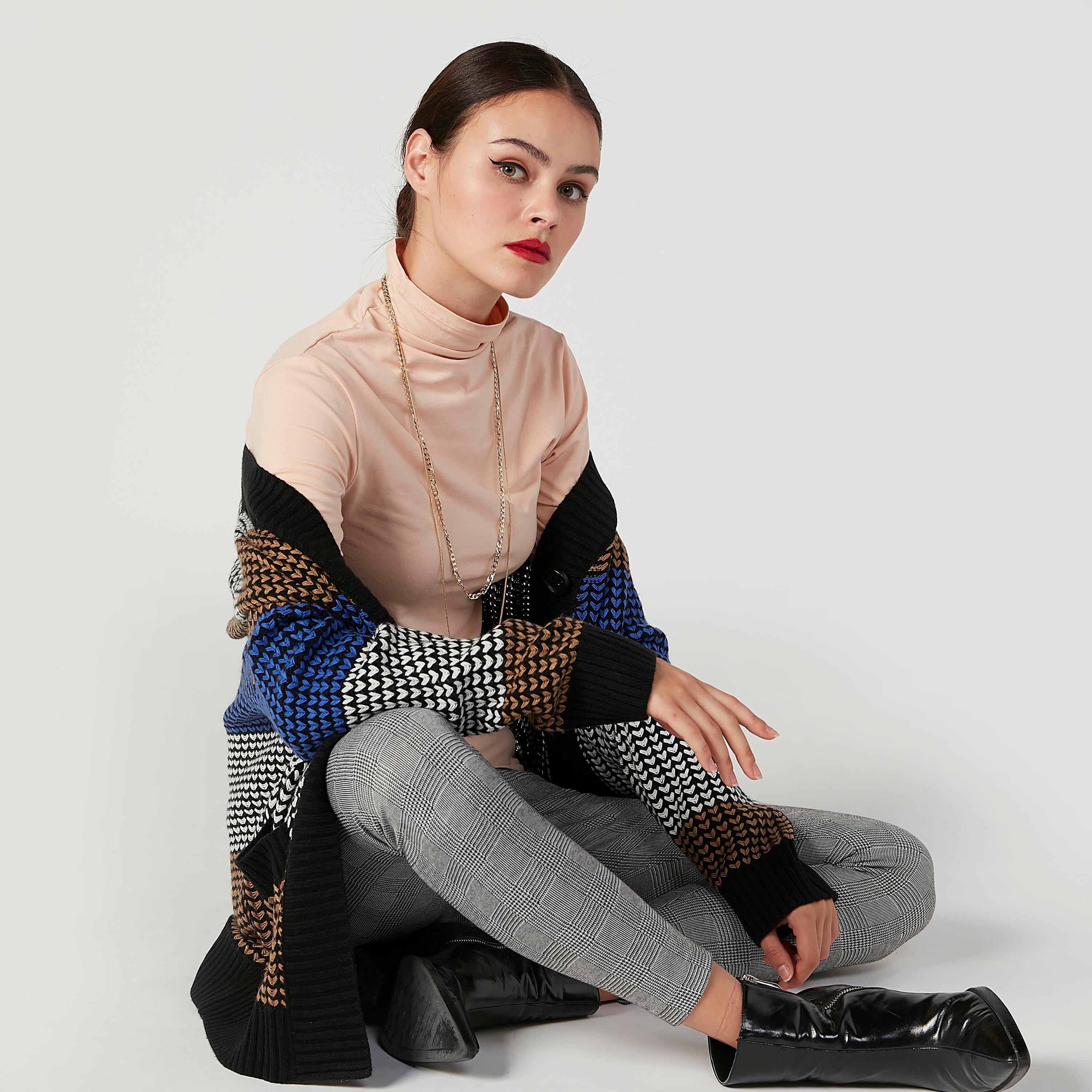 تيشيرت سادة بياقة عالية وأكمام طويلة-women-clothing-tshirts-image-2