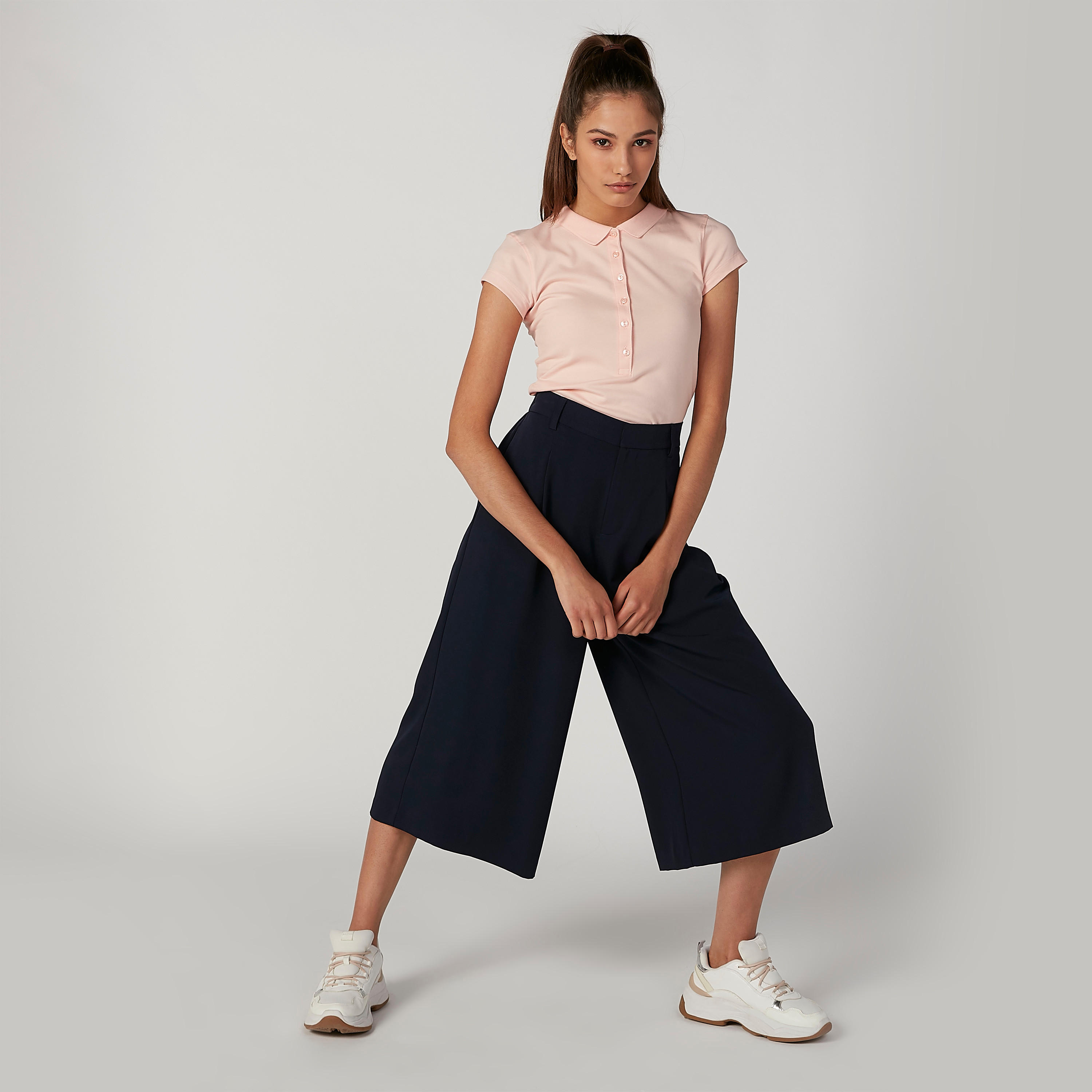 تيشيرت بولو سادة بأكمام كاب-women-clothing-tshirts-image-1