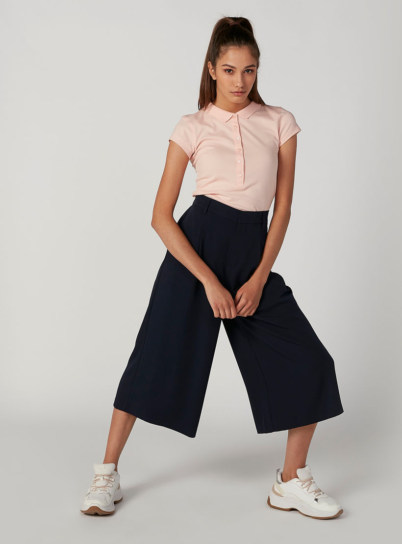 تيشيرت بولو سادة بأكمام كاب-women-clothing-tshirts-image-1