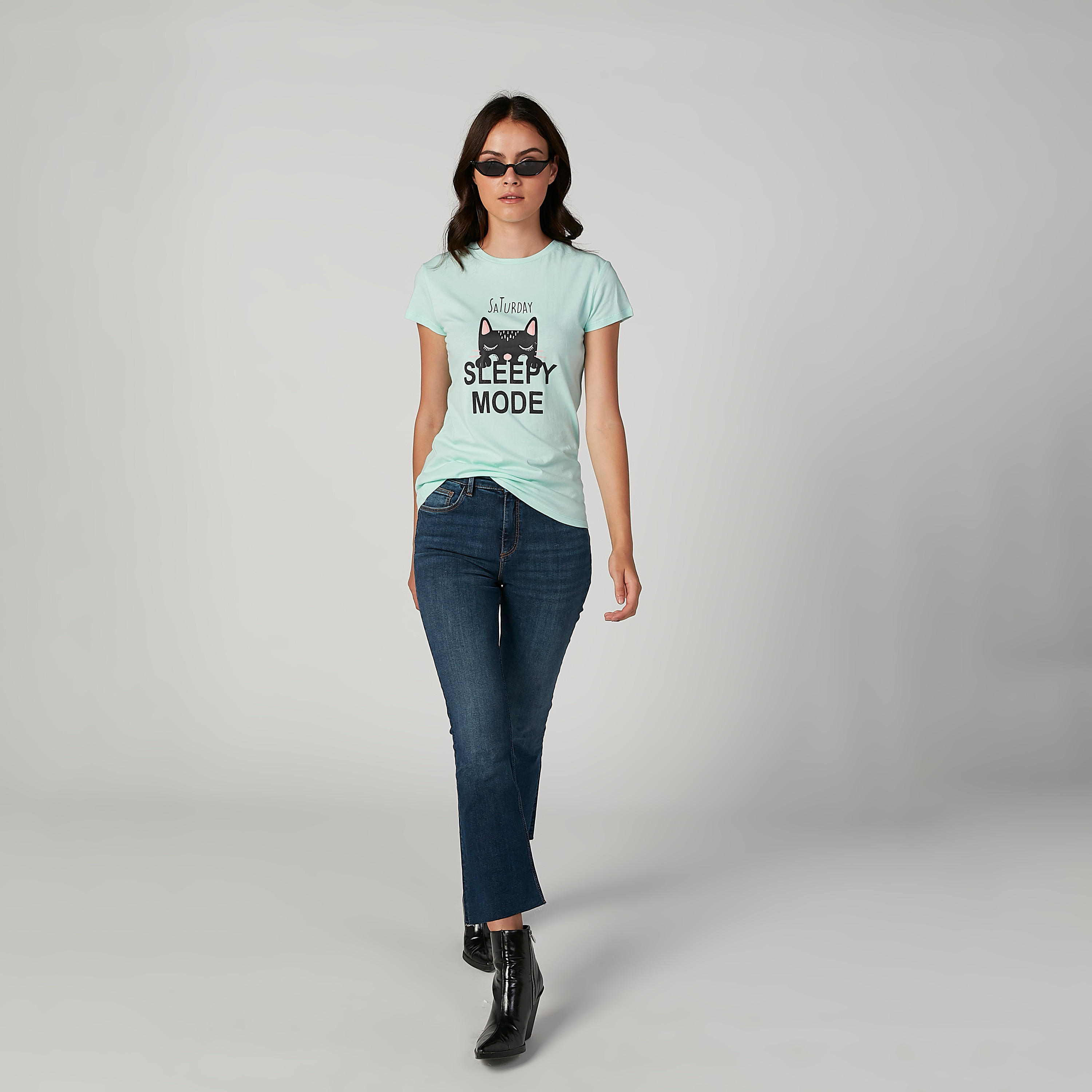 تيشيرت بياقة مستديرة وأكمام قصيرة وطبعات-women-clothing-tshirts-image-2