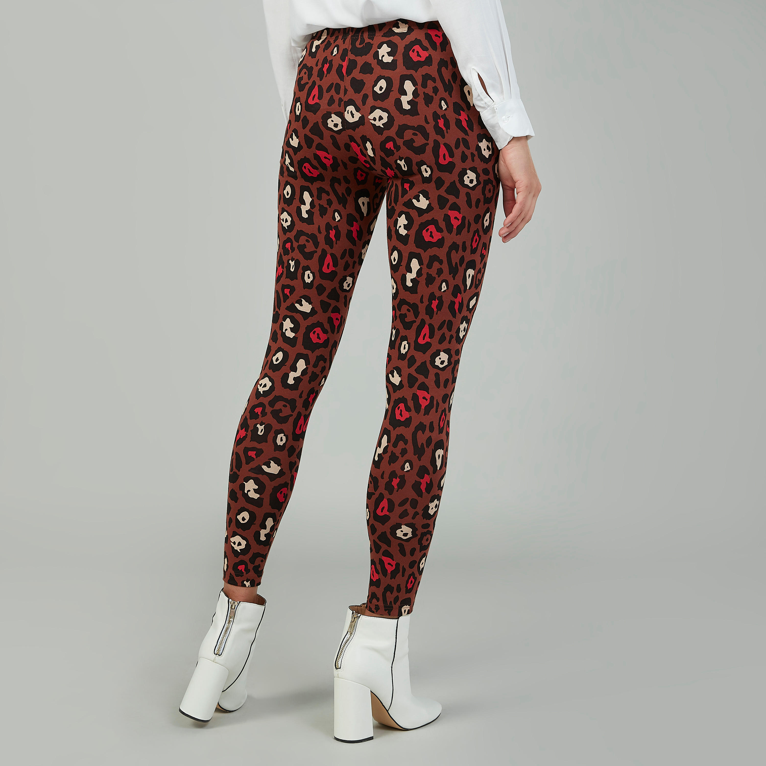 بنطلون ليقنز بخصر مطّاطي وطبعات حيوانات-women-clothing-bottoms-leggings-image-4