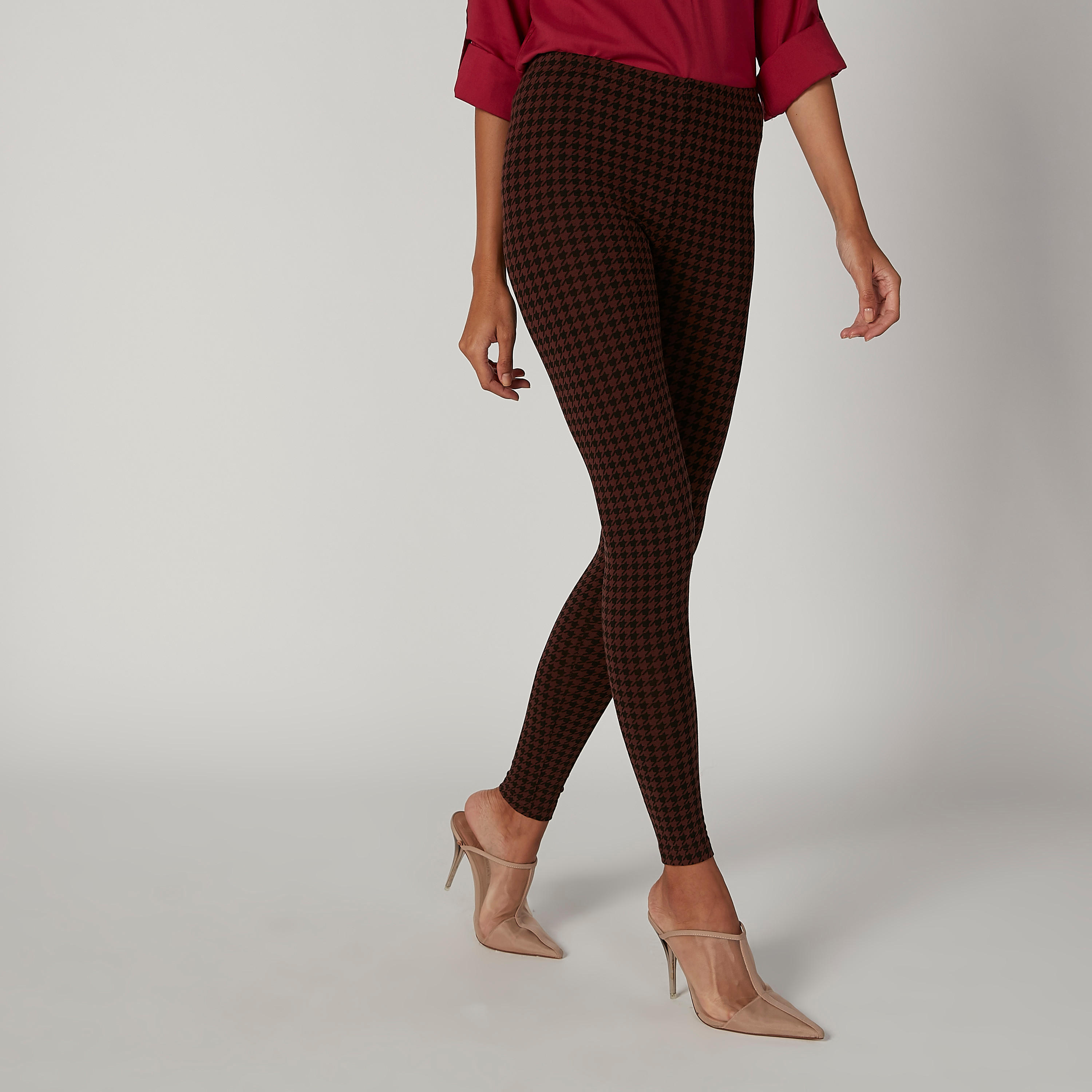 بنطلون ليقنز بخصر مطاطي وطبعات-women-clothing-bottoms-leggings-image-3