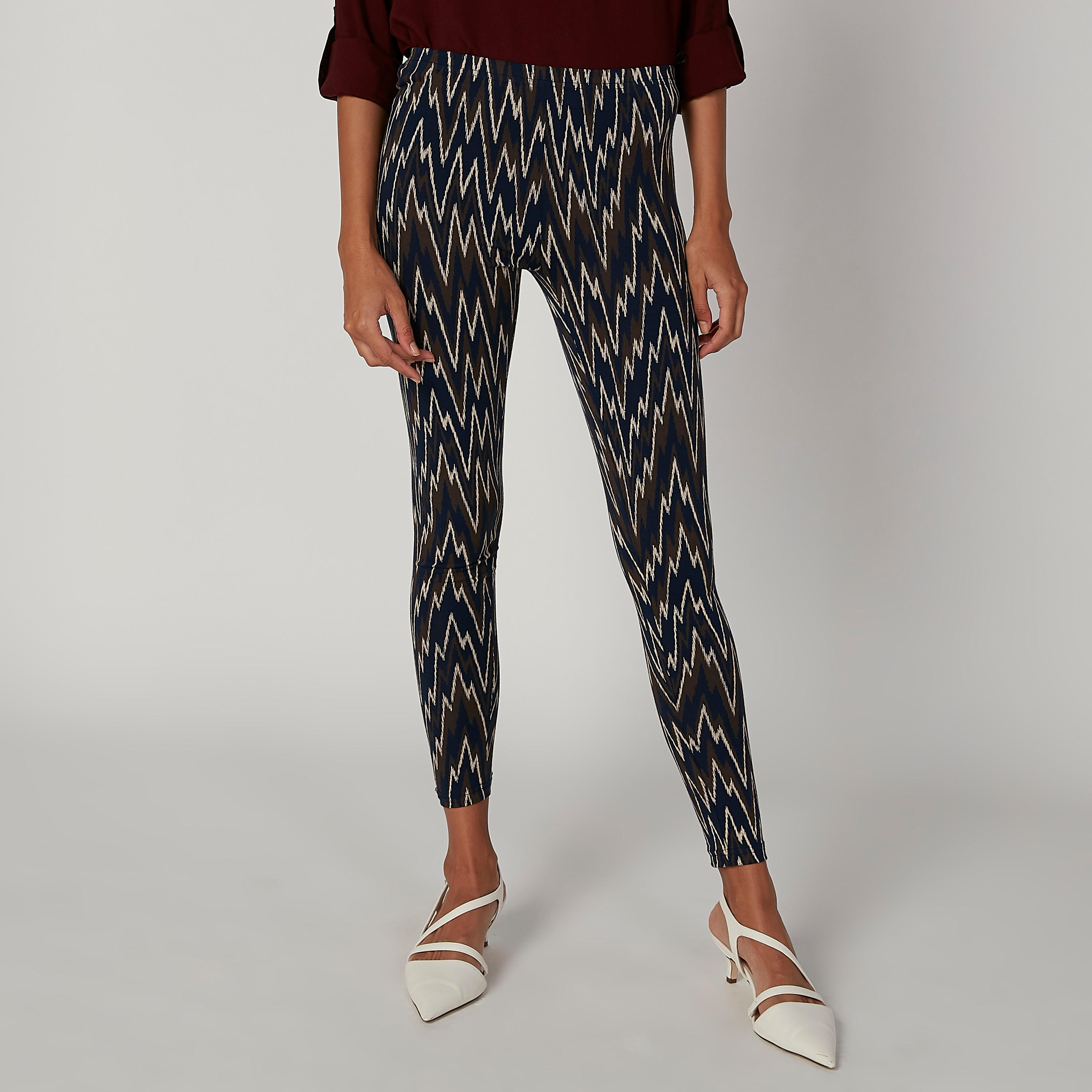 بنطلون ليقنز بخصر مطاطي وطبعات-women-clothing-bottoms-leggings-image-4