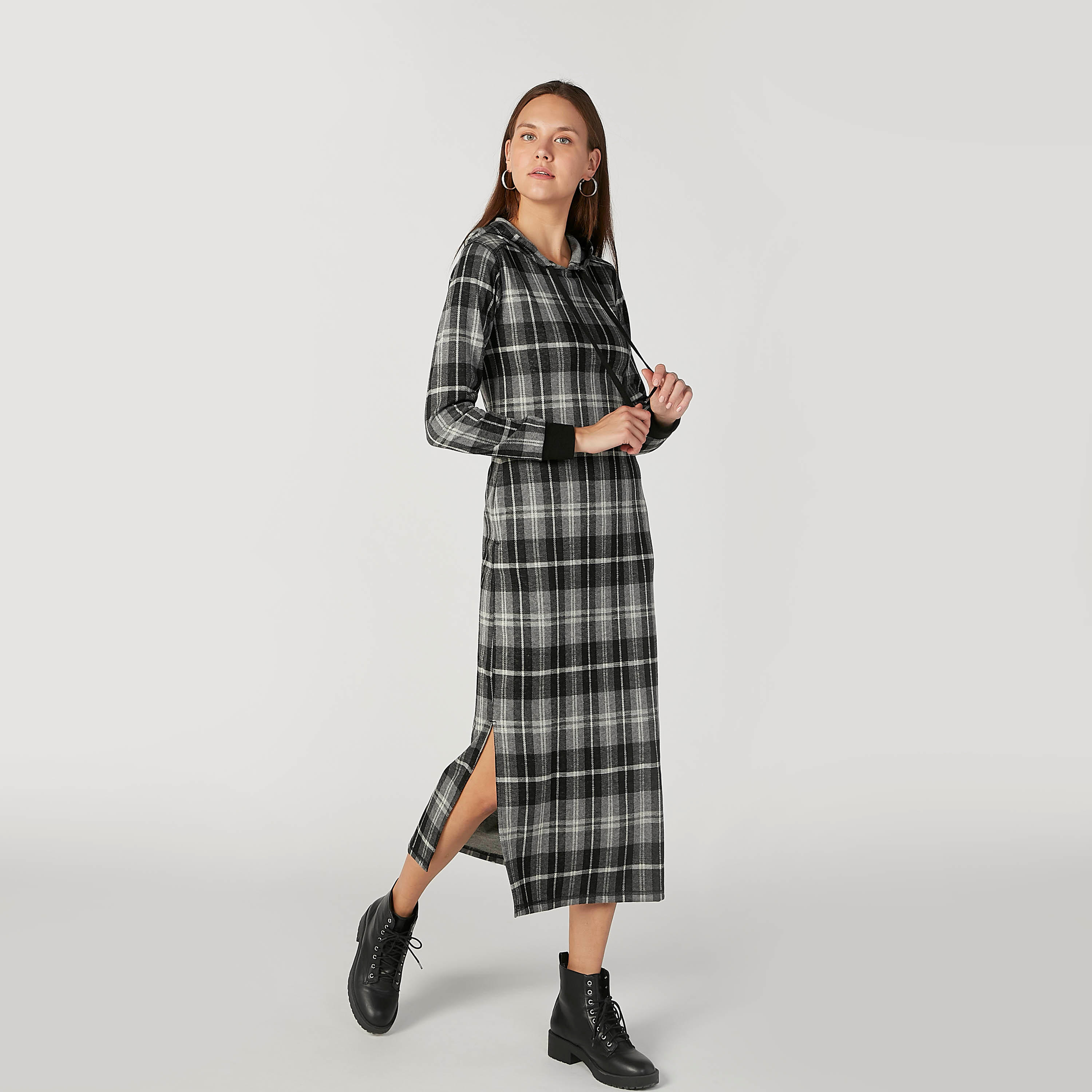 فستان قميص كاروهات متوسط الطول بأكمام طويلة وقبعة وجيوب-women-clothing-dresses-image-2