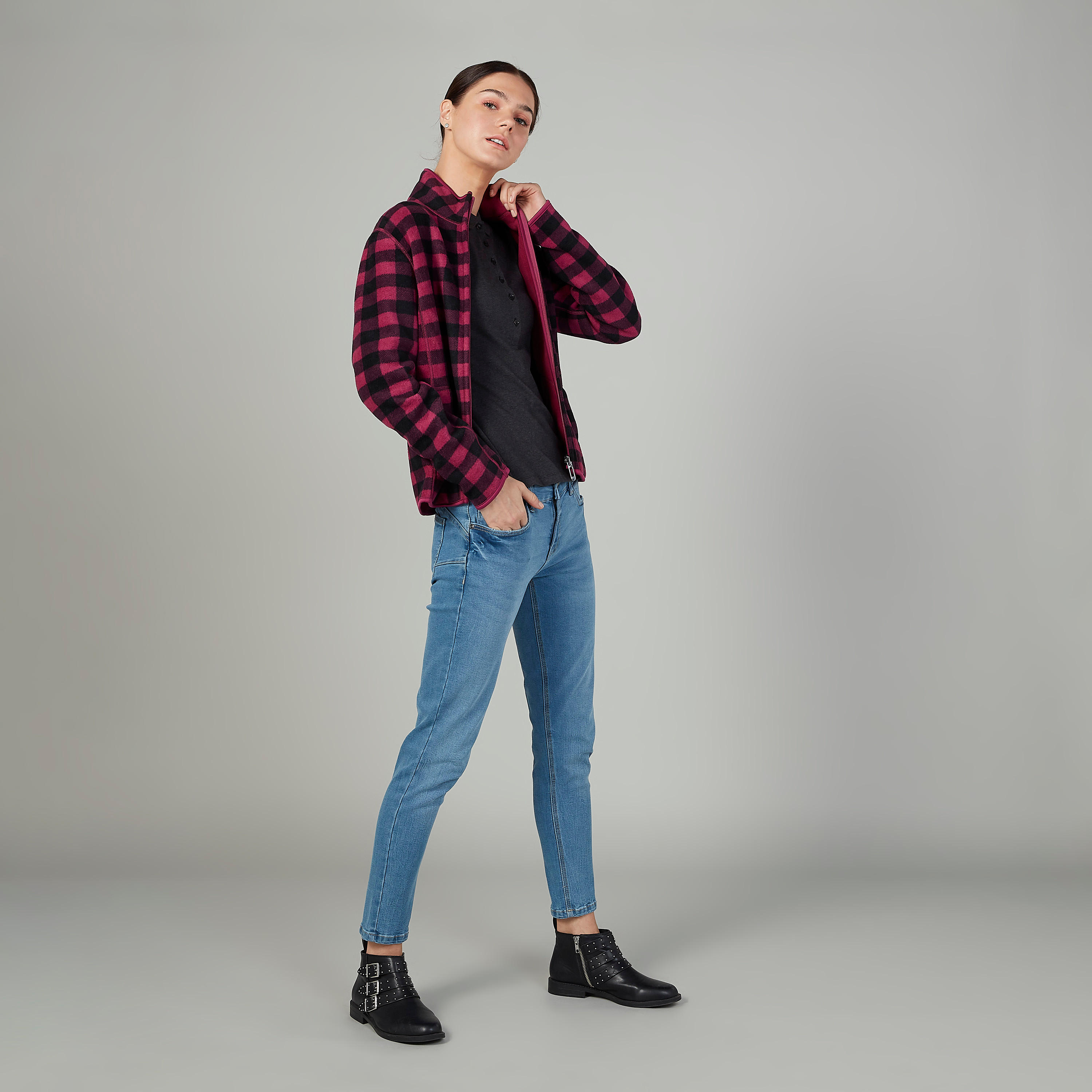 جاكيت كاروهات بأكمام طويلة وتفاصيل جيوب-women-winterwear-coatsandjackets-jackets-image-2