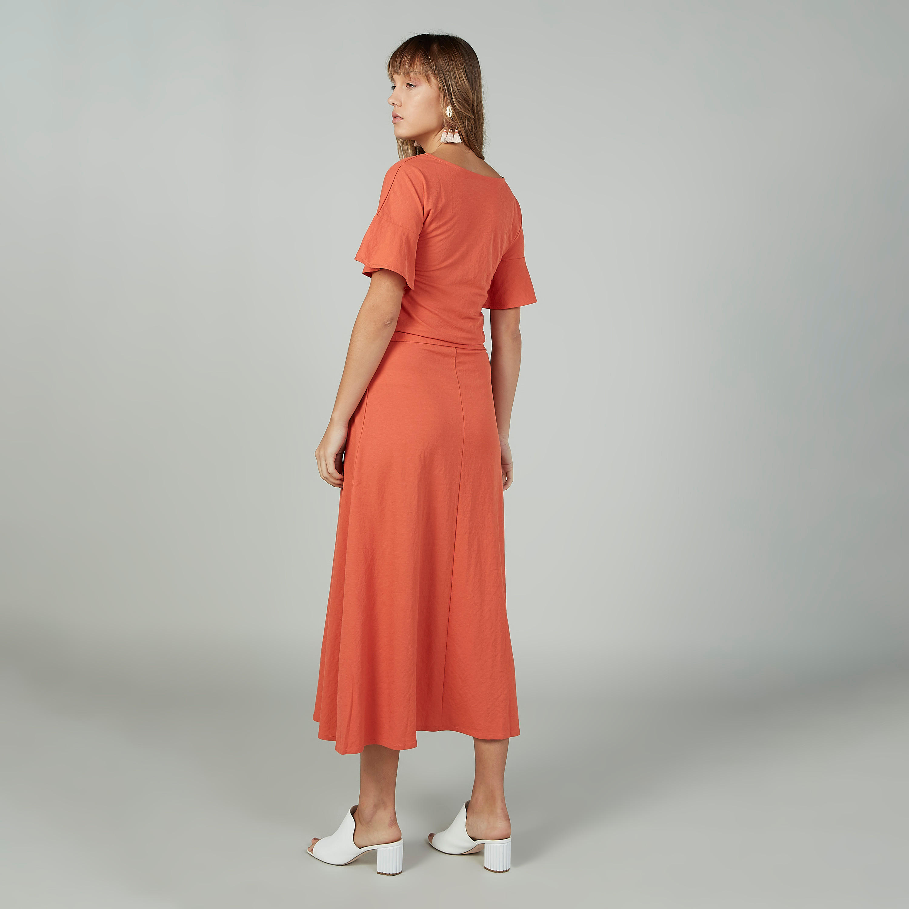 فستان إيه لاين ميدي سادة بياقة v وأكمام واسعة-women-clothing-dresses-image-4