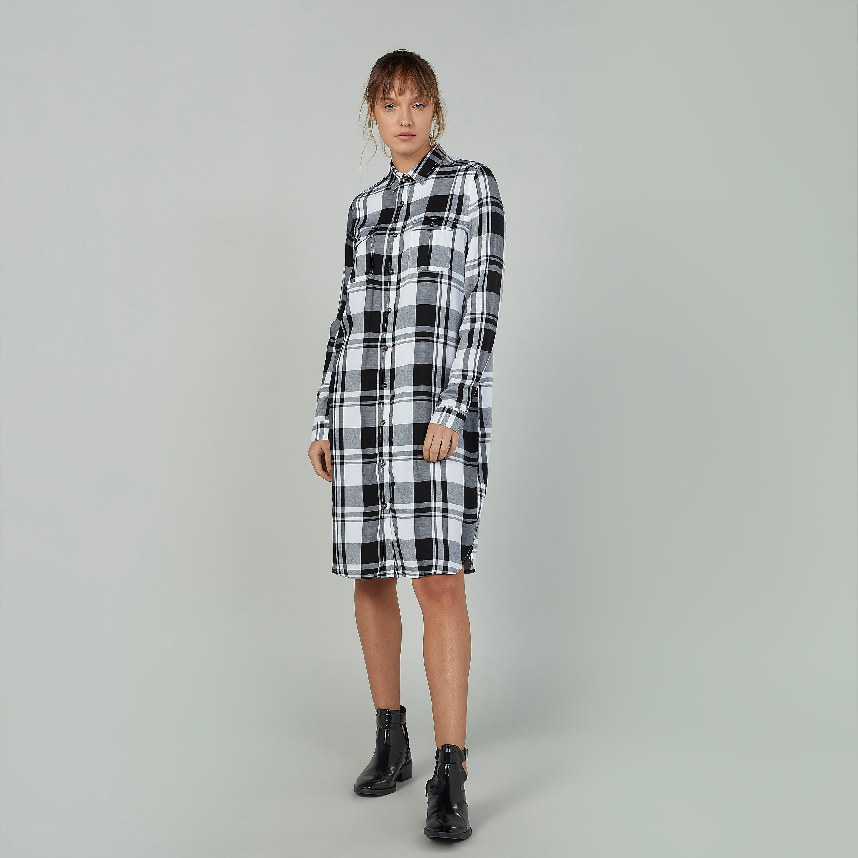 تيشيرت مستدام سليم بياقة مستديرة وطبعات سمايلي وورلد -women-clothing-dresses-image-1