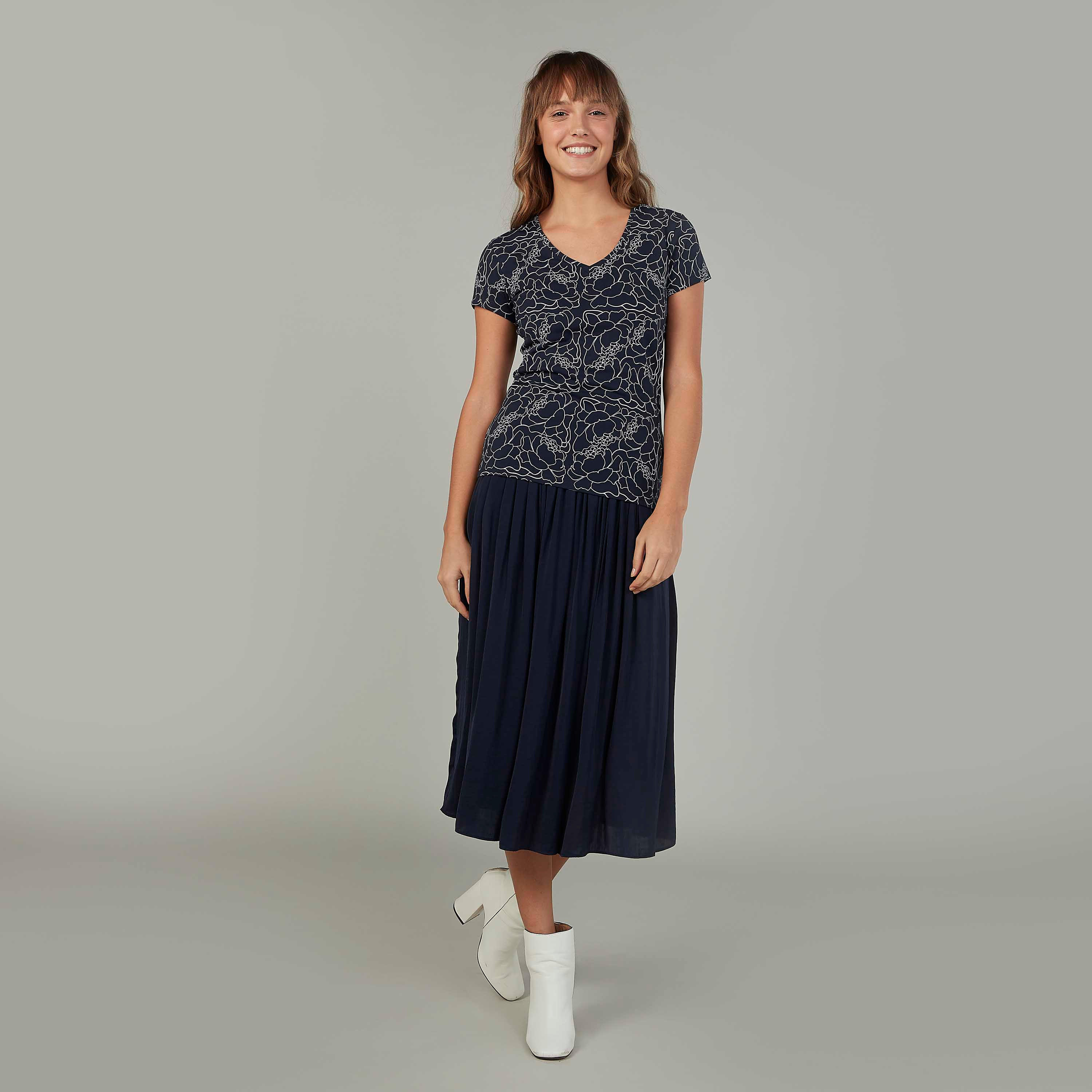تنورة متوسطة الطول إيه لاين سادة بخصر مطّاطي وجيوب-women-clothing-bottoms-skirts-image-2