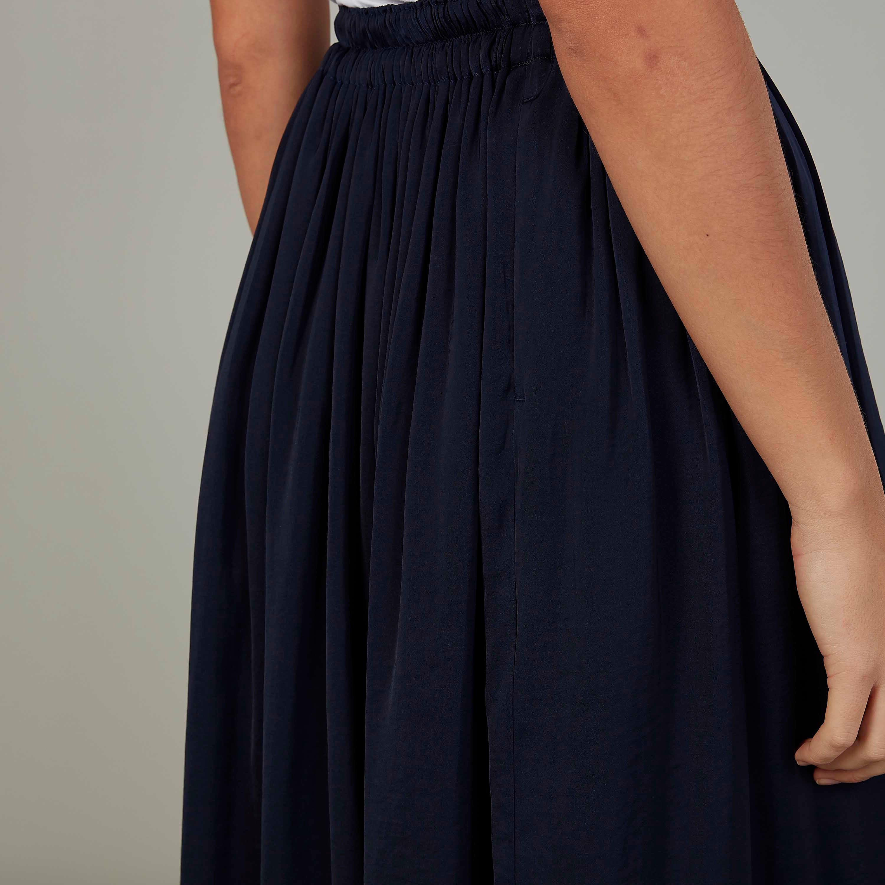 تنورة متوسطة الطول إيه لاين سادة بخصر مطّاطي وجيوب-women-clothing-bottoms-skirts-image-3