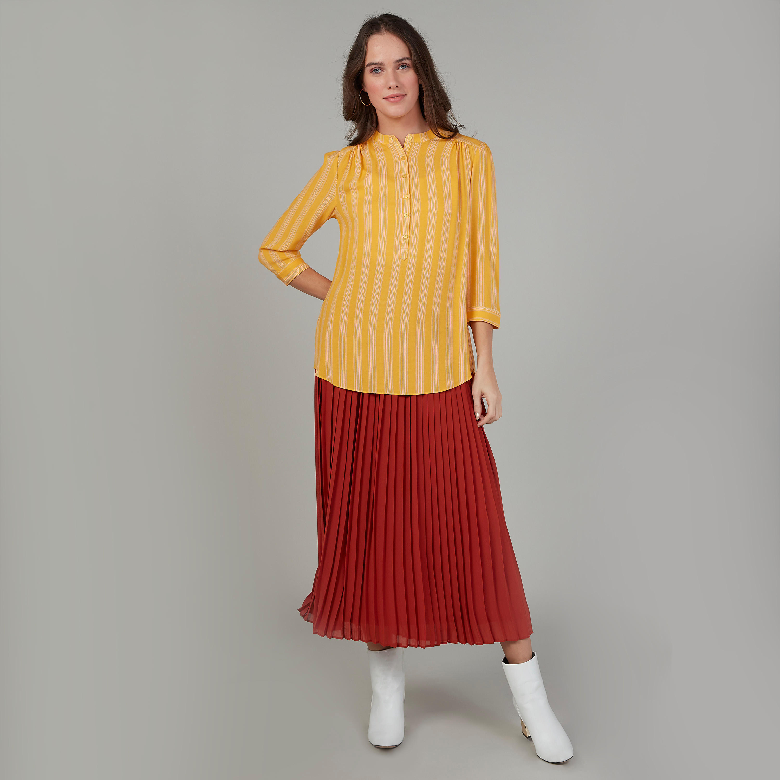 بلوزة مقلّمة بياقة ماندارين وأكمام 3/4-women-clothing-shirtsandblouses-blouses-image-2