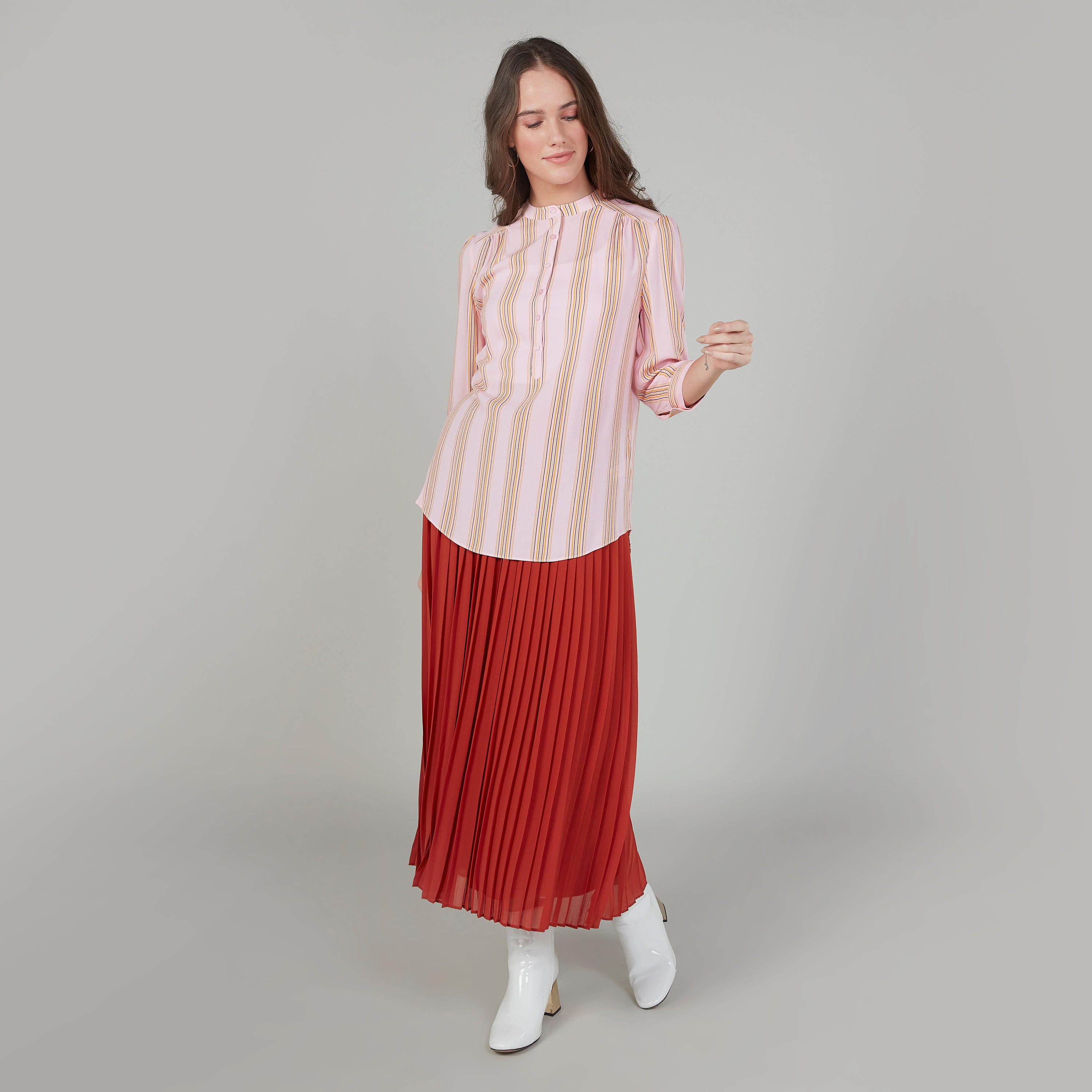 تنورة سادة ايه لاين متوسطة الطول بخصر مطّاطي وثنايا-women-clothing-bottoms-skirts-image-2