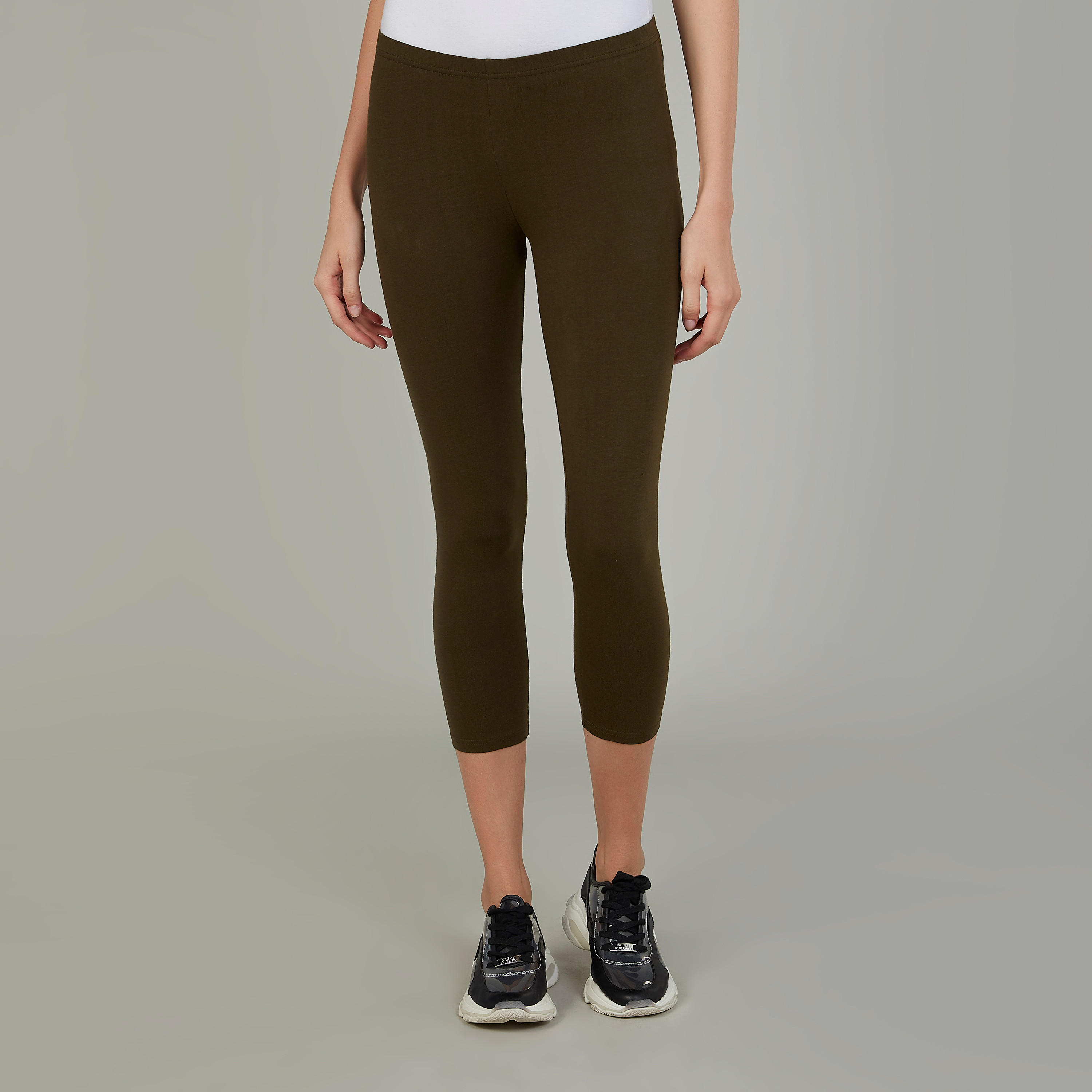 بنطلون ليقنز 3/4 سادة بخصر مطّاطي-women-clothing-bottoms-leggings-image-1