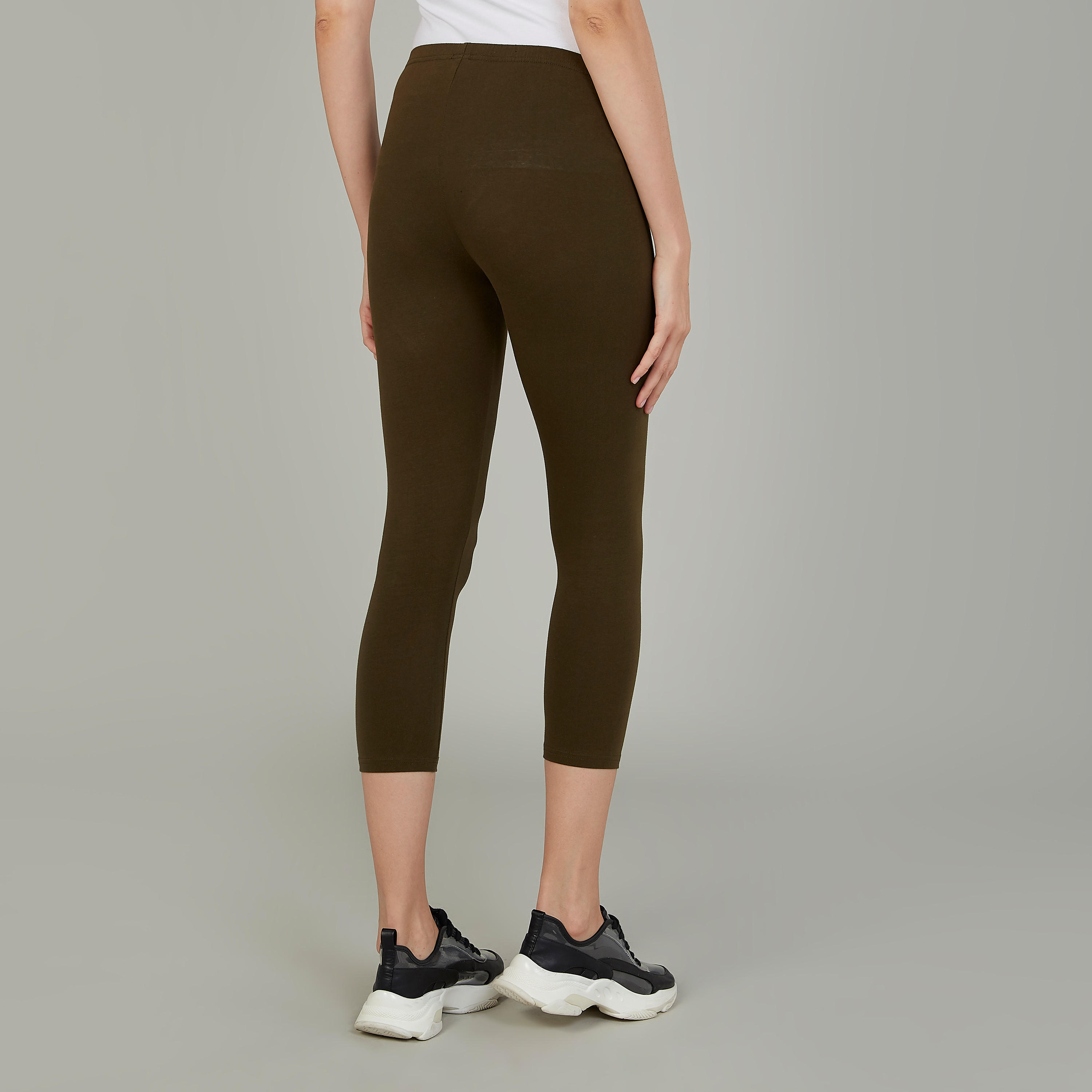 بنطلون ليقنز 3/4 سادة بخصر مطّاطي-women-clothing-bottoms-leggings-image-3