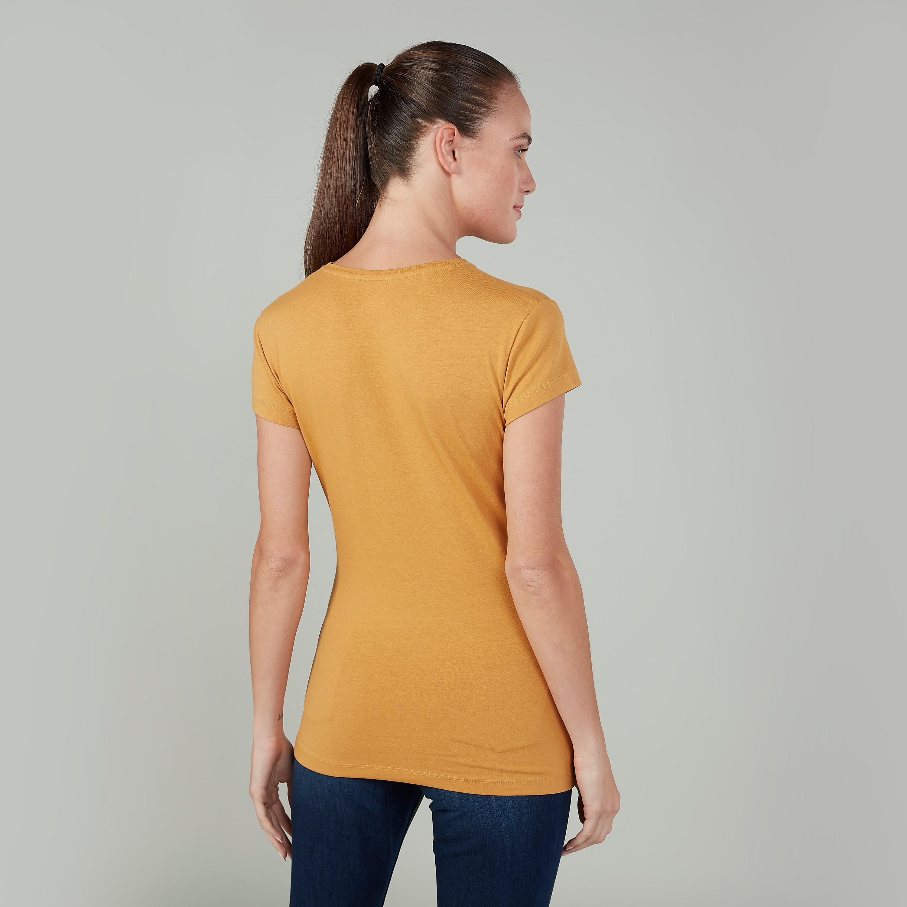 تيشيرت سادة بياقة مستديرة وأكمام كاب-women-clothing-tshirts-image-3