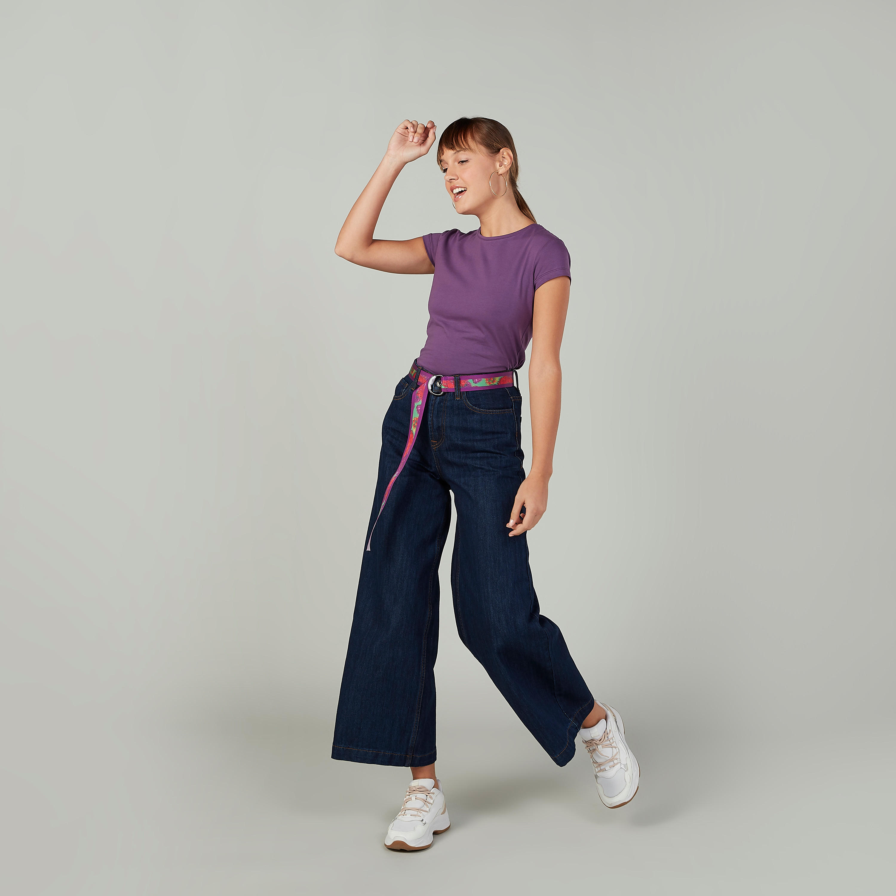 Plain T-shirt with Round Neck and Short Sleeves-women-clothing-tshirts-image-2