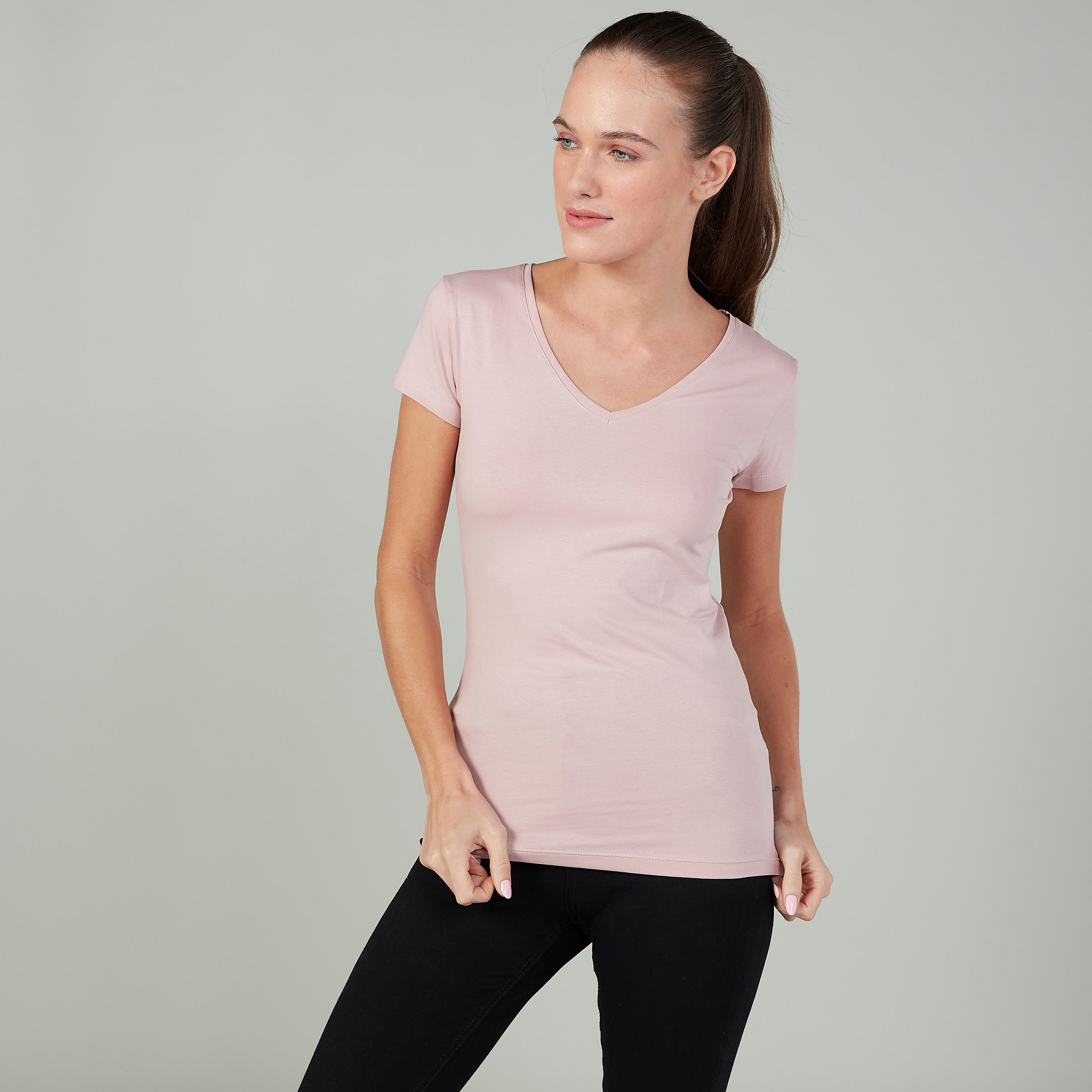 تيشيرت سادة بياقة V وأكمام قصيرة-women-clothing-tshirts-image-5