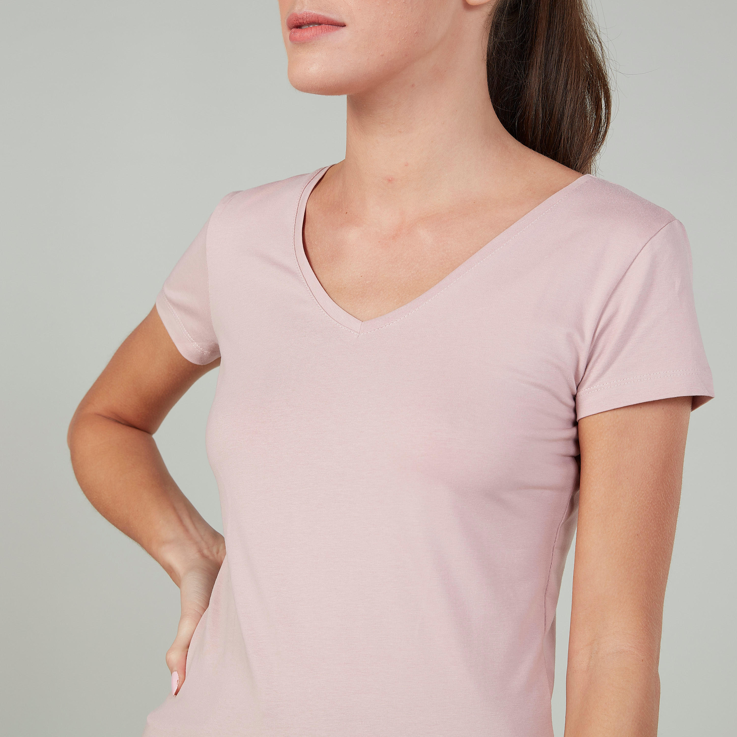 تيشيرت سادة بياقة V وأكمام قصيرة-women-clothing-tshirts-image-3