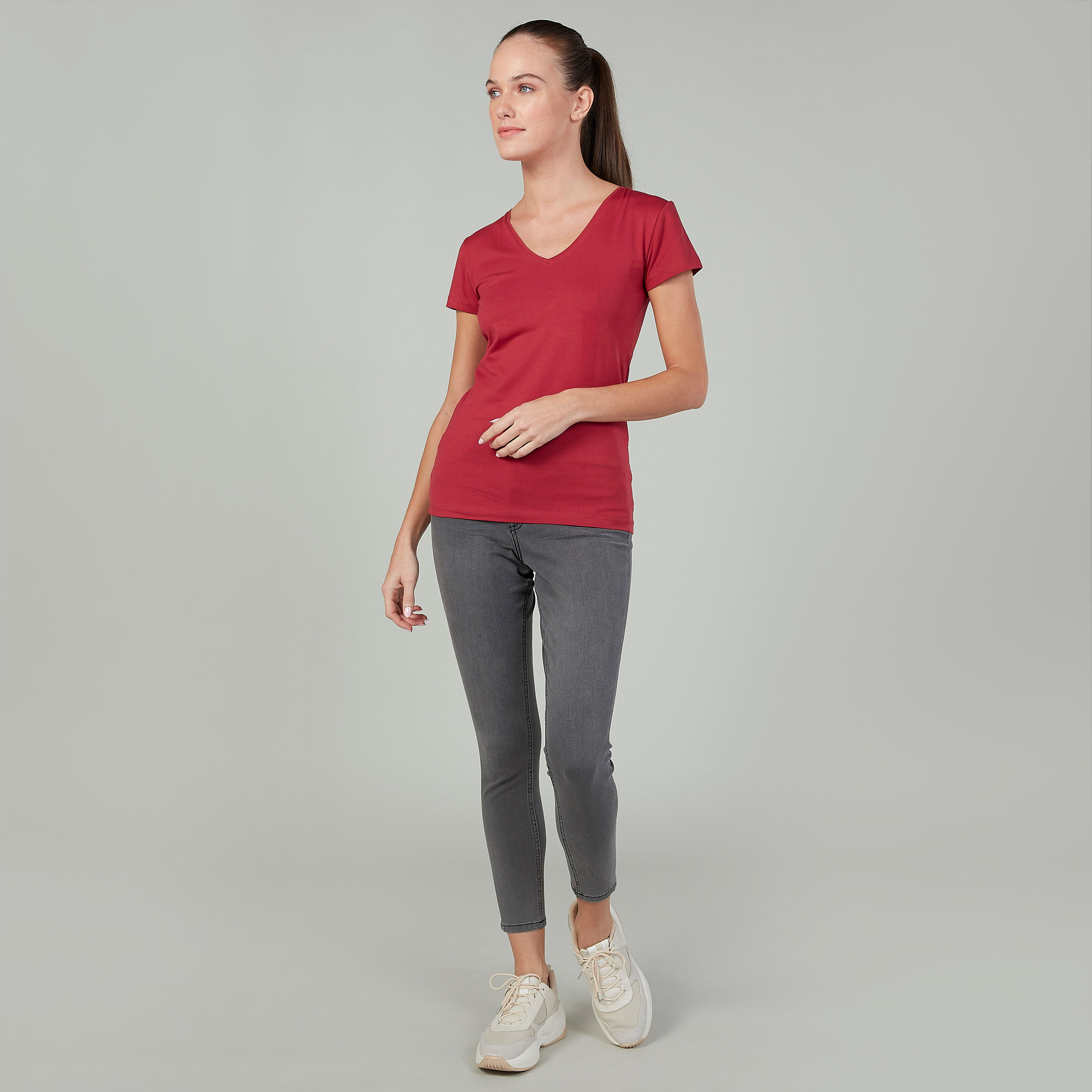تيشيرت سادة بياقة V وأكمام قصيرة-women-clothing-tshirts-image-2