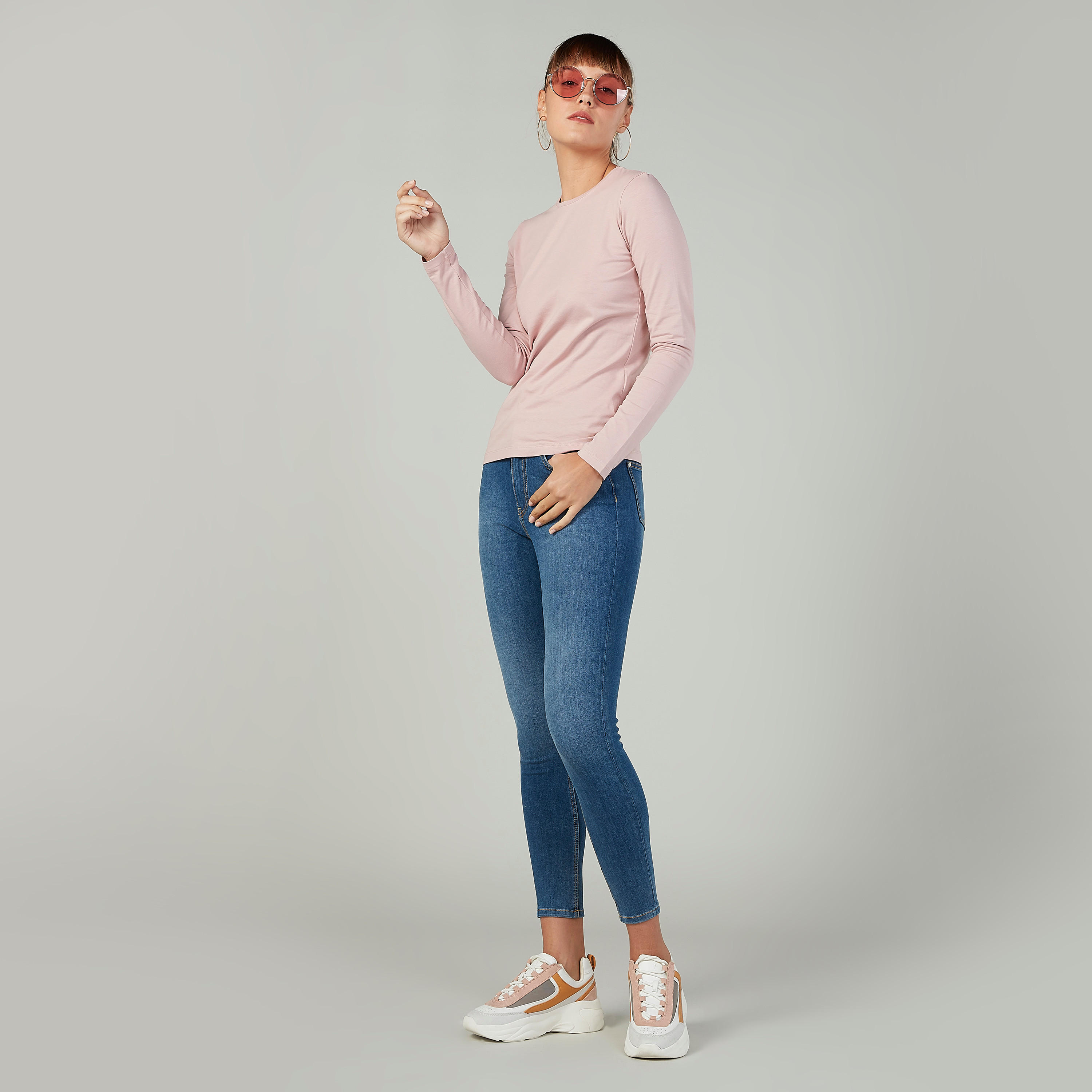 تيشيرت سادة بياقة مستديرة وأكمام طويلة-women-clothing-tshirts-image-2