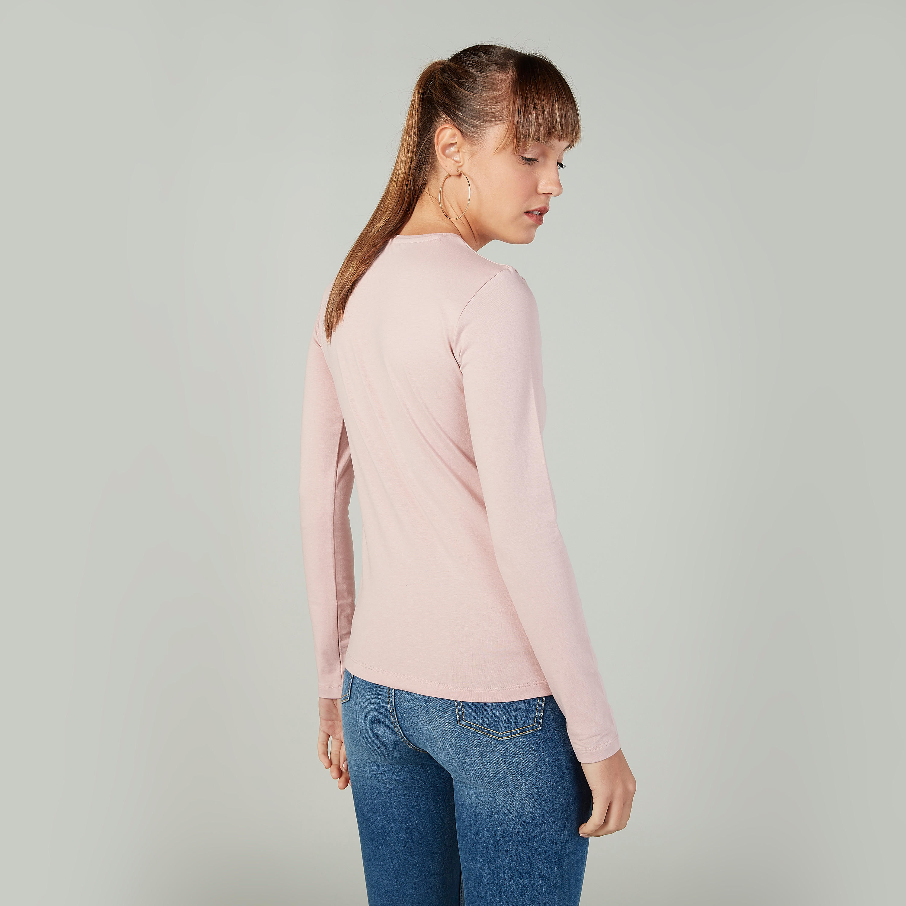 تيشيرت سادة بياقة مستديرة وأكمام طويلة-women-clothing-tshirts-image-3