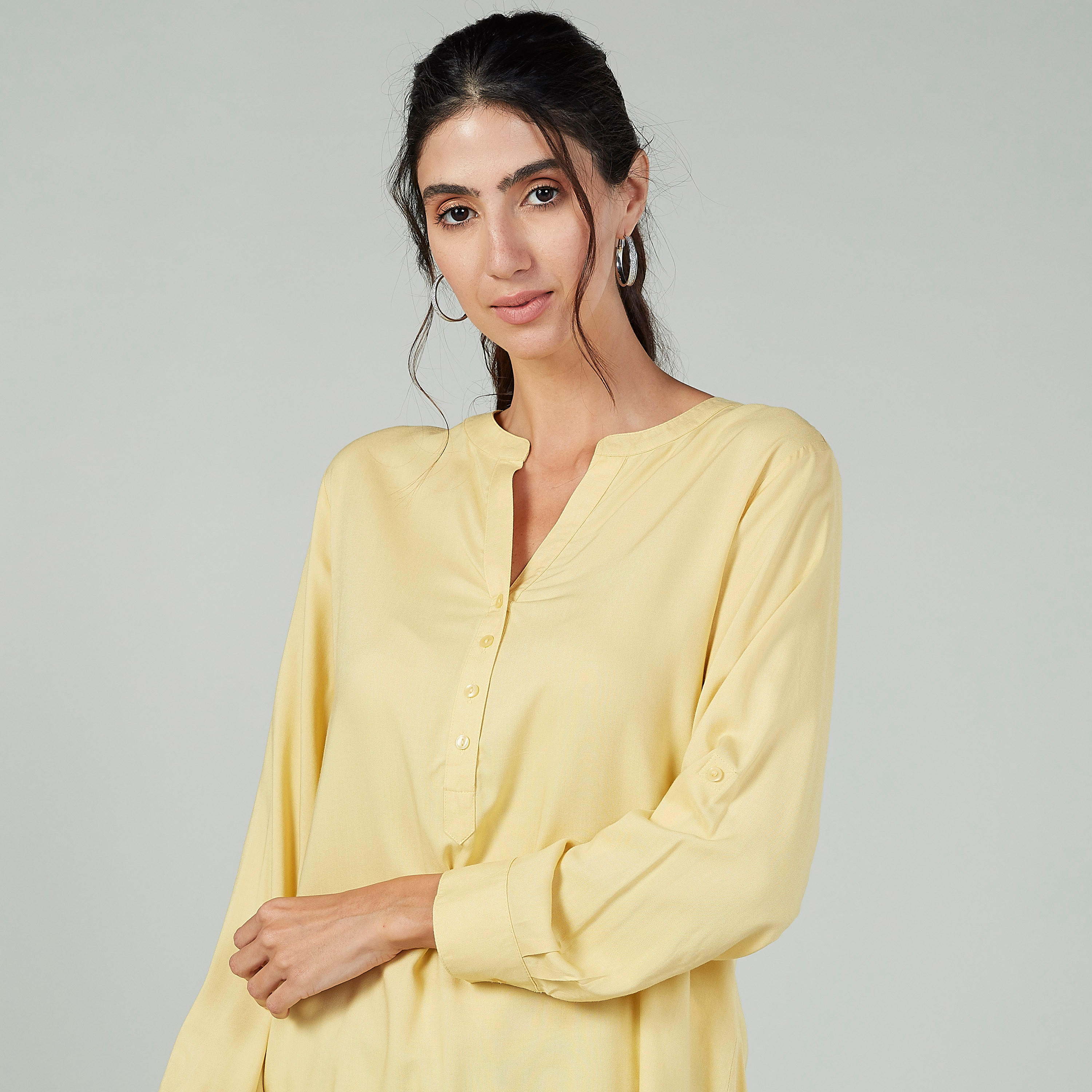 بلوزة سادة بياقة ماندارين وأكمام طويلة-women-clothing-shirtsandblouses-blouses-image-3