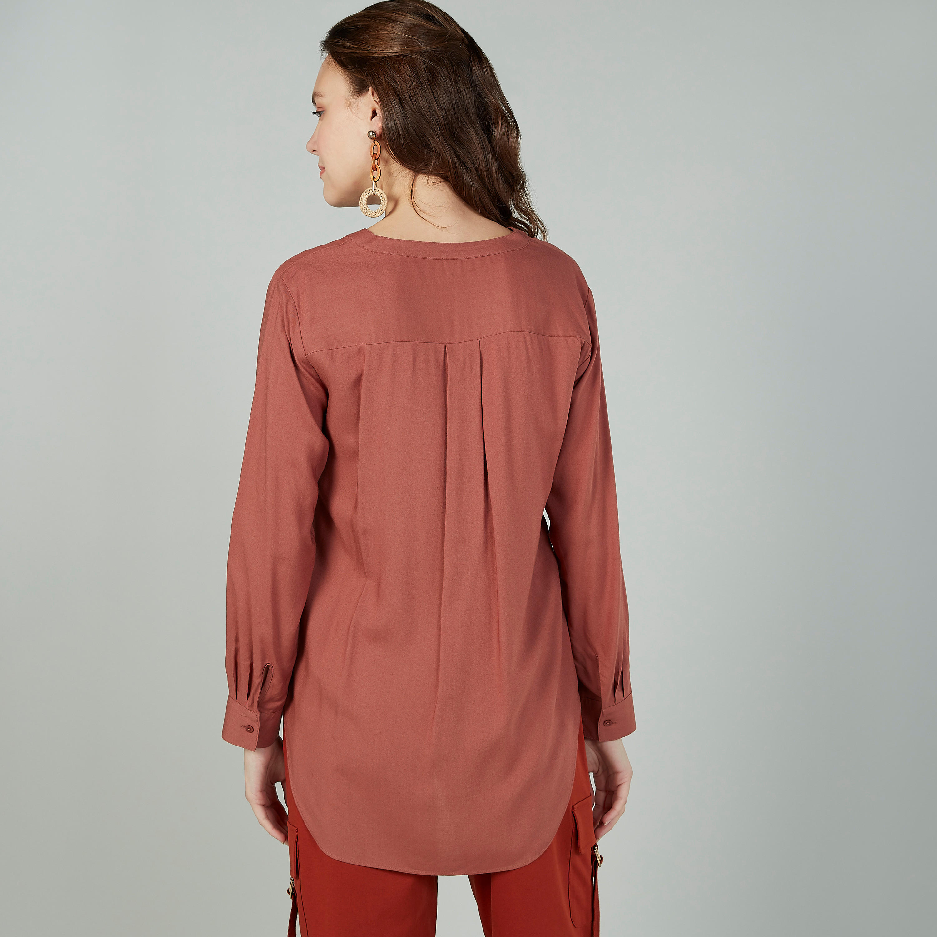 Plain Top with V-neck and Long Sleeves-women-clothing-shirtsandblouses-blouses-image-4