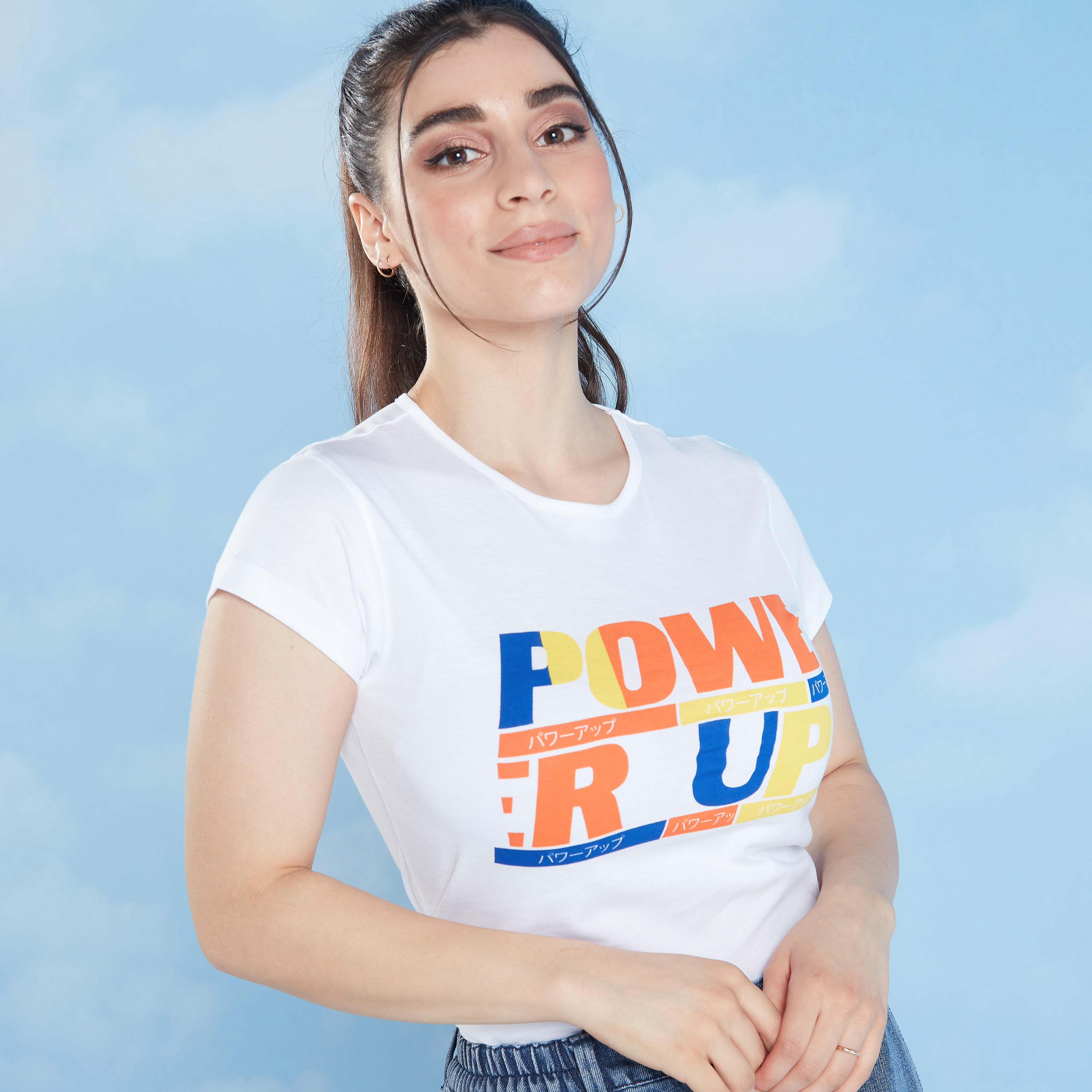 تيشيرت سليم بياقة مستديرة وأكمام كاب وطبعات-women-clothing-tshirts-image-3