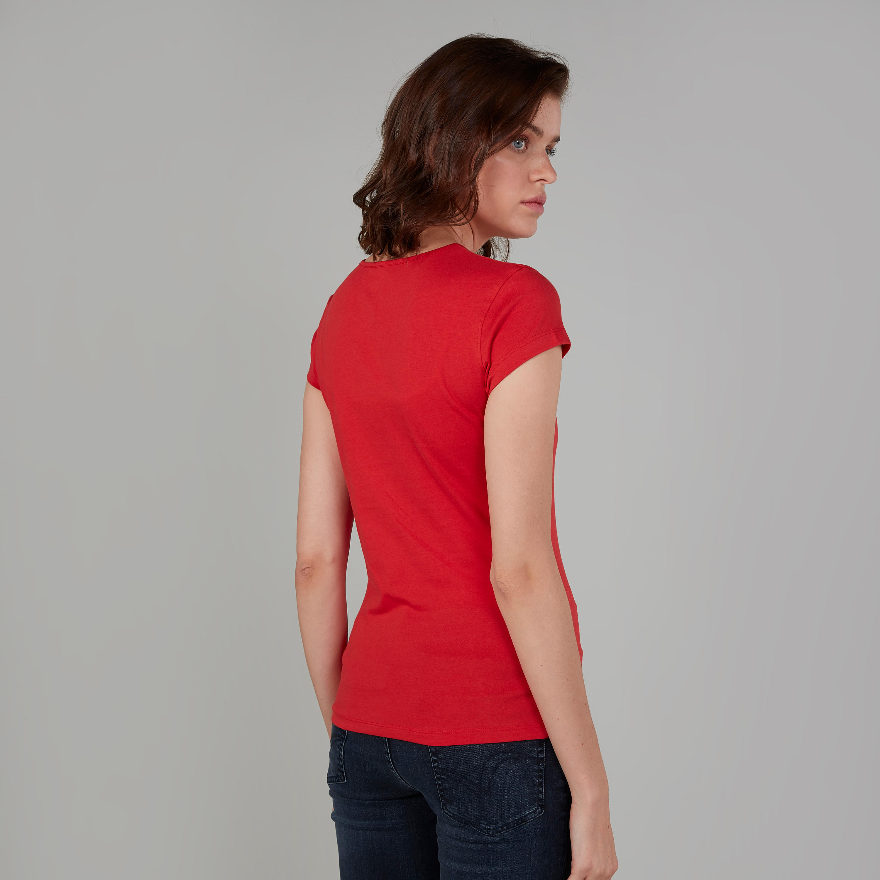 تيشيرت سليم بياقة مستديرة وأكمام كاب وطبعات-women-clothing-tshirts-image-4