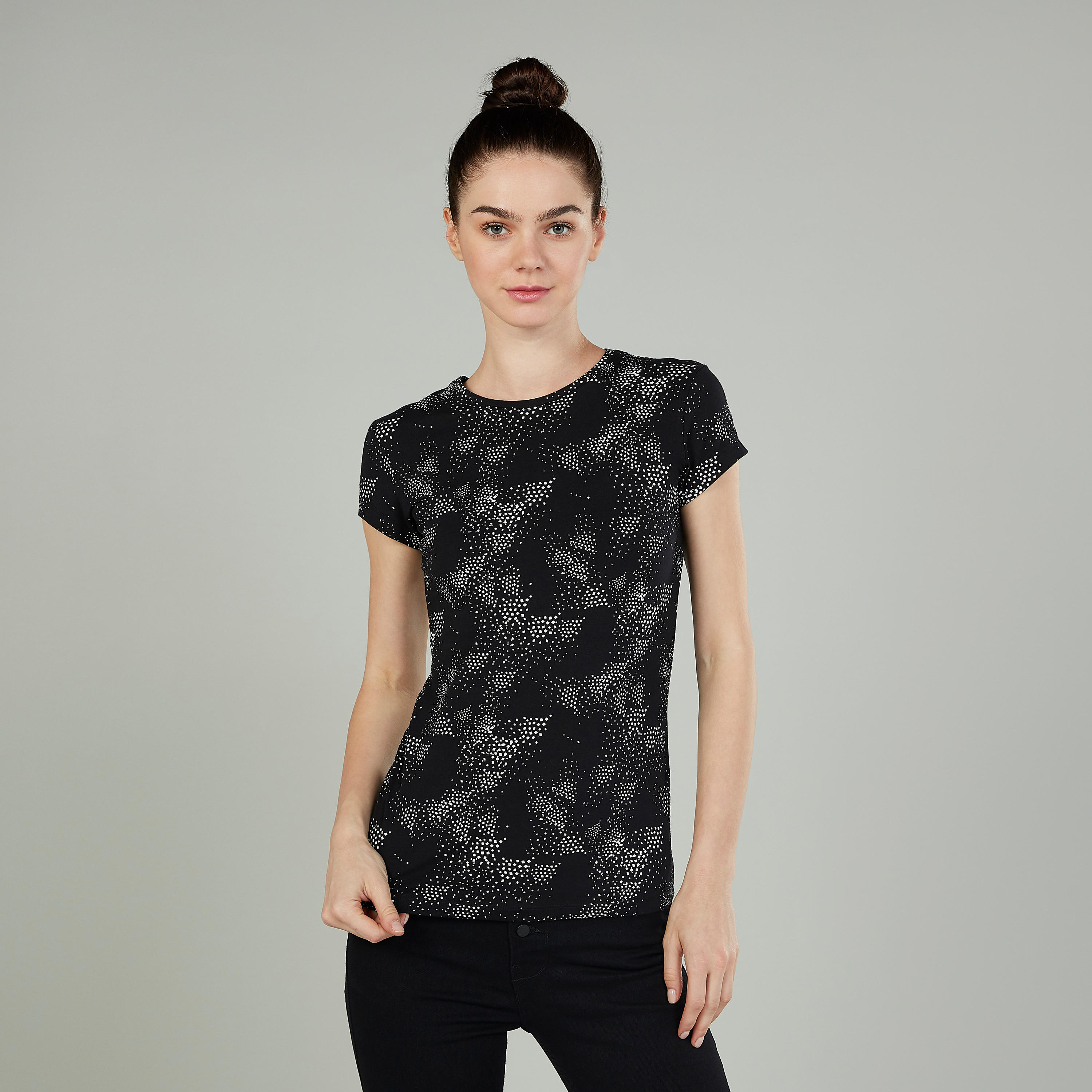 تيشيرت بياقة مستديرة وأكمام قصيرة وطبعات-women-clothing-tshirts-image-1