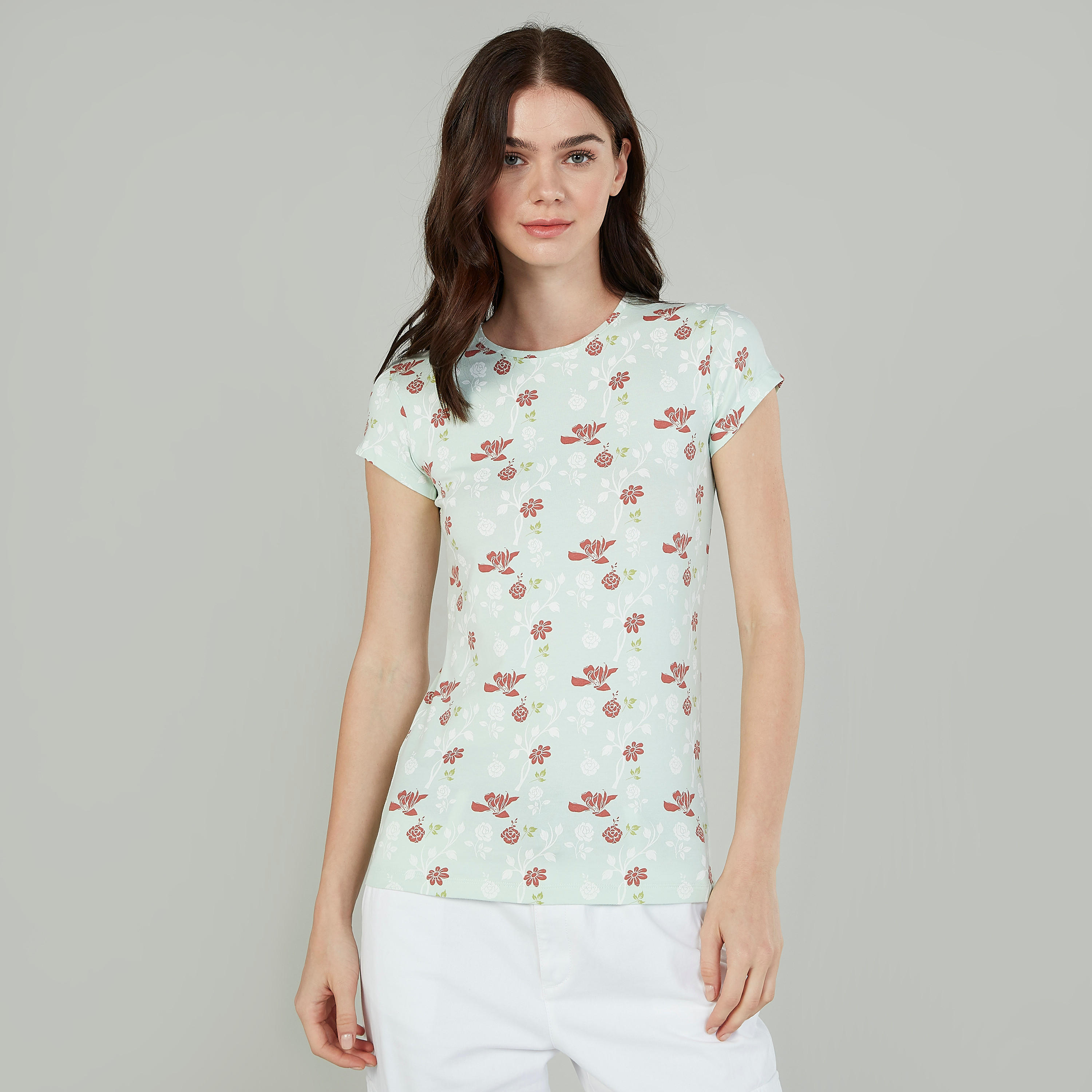 تيشيرت بياقة ضيّقة وأكمام كاب وطبعات-women-clothing-tshirts-image-1