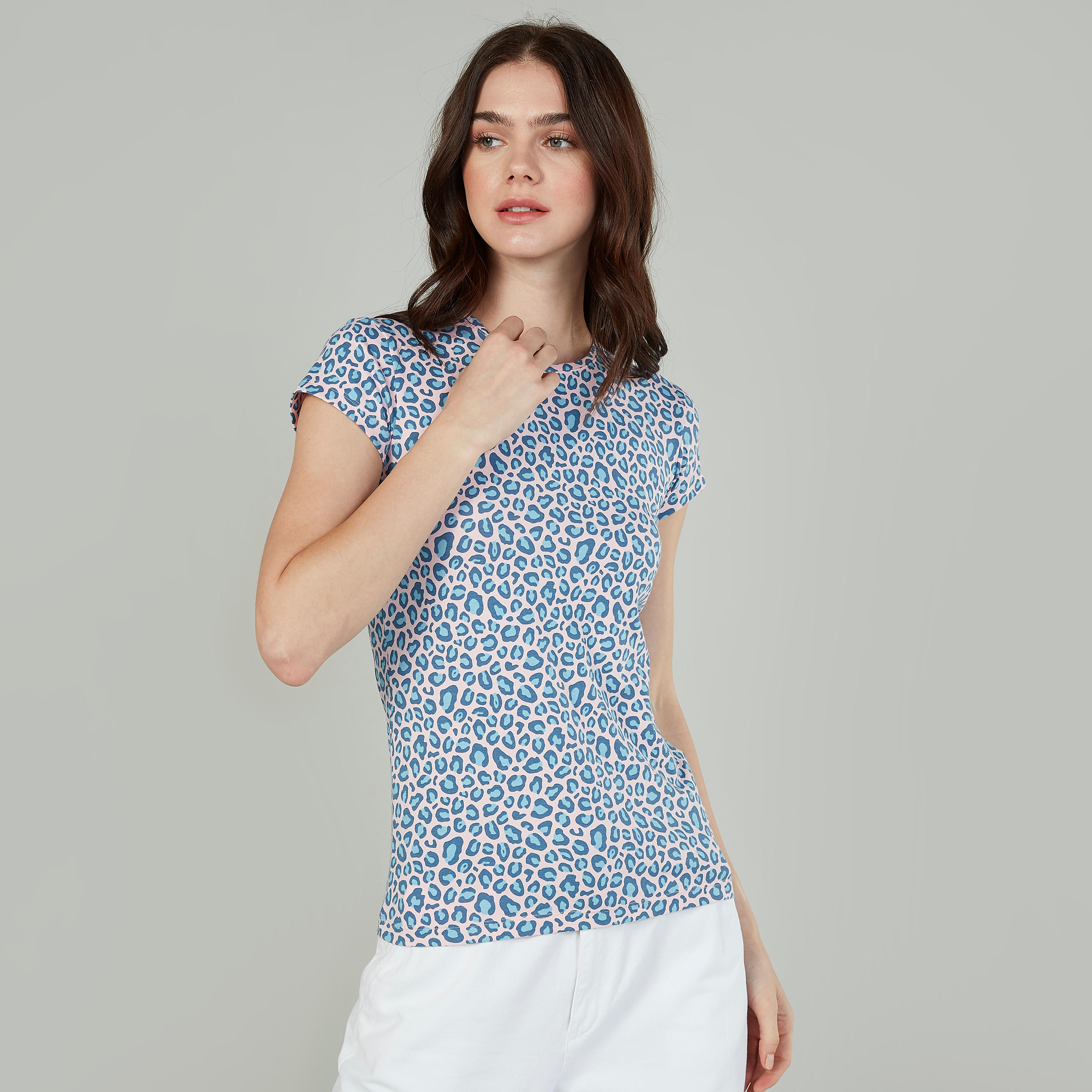 تيشيرت بياقة مستديرة وأكمام قصيرة وطبعات-women-clothing-tshirts-image-1