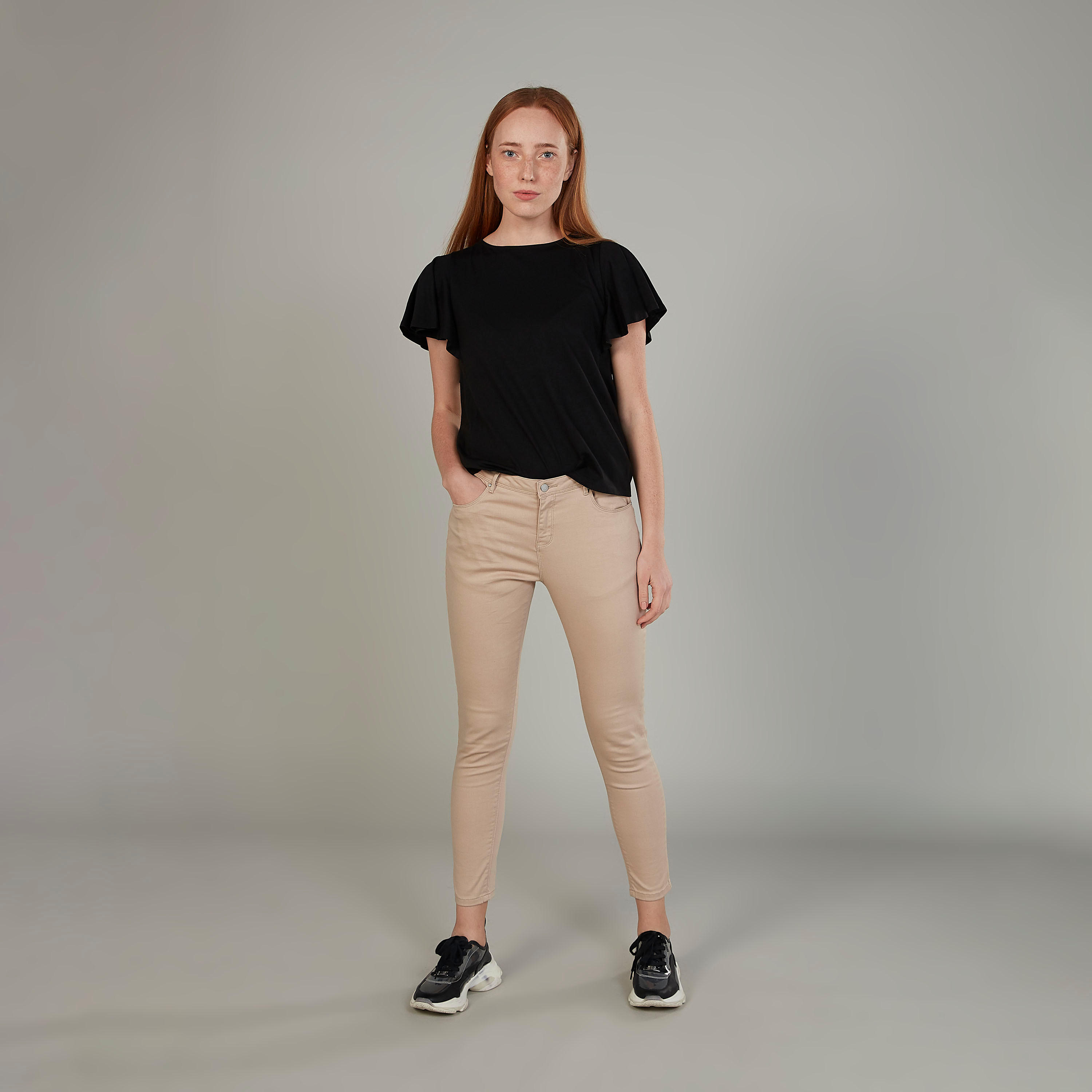 تيشيرت سادة بقصّة سليم وياقة مستديرة وأكمام قصيرة-women-clothing-tshirts-image-2