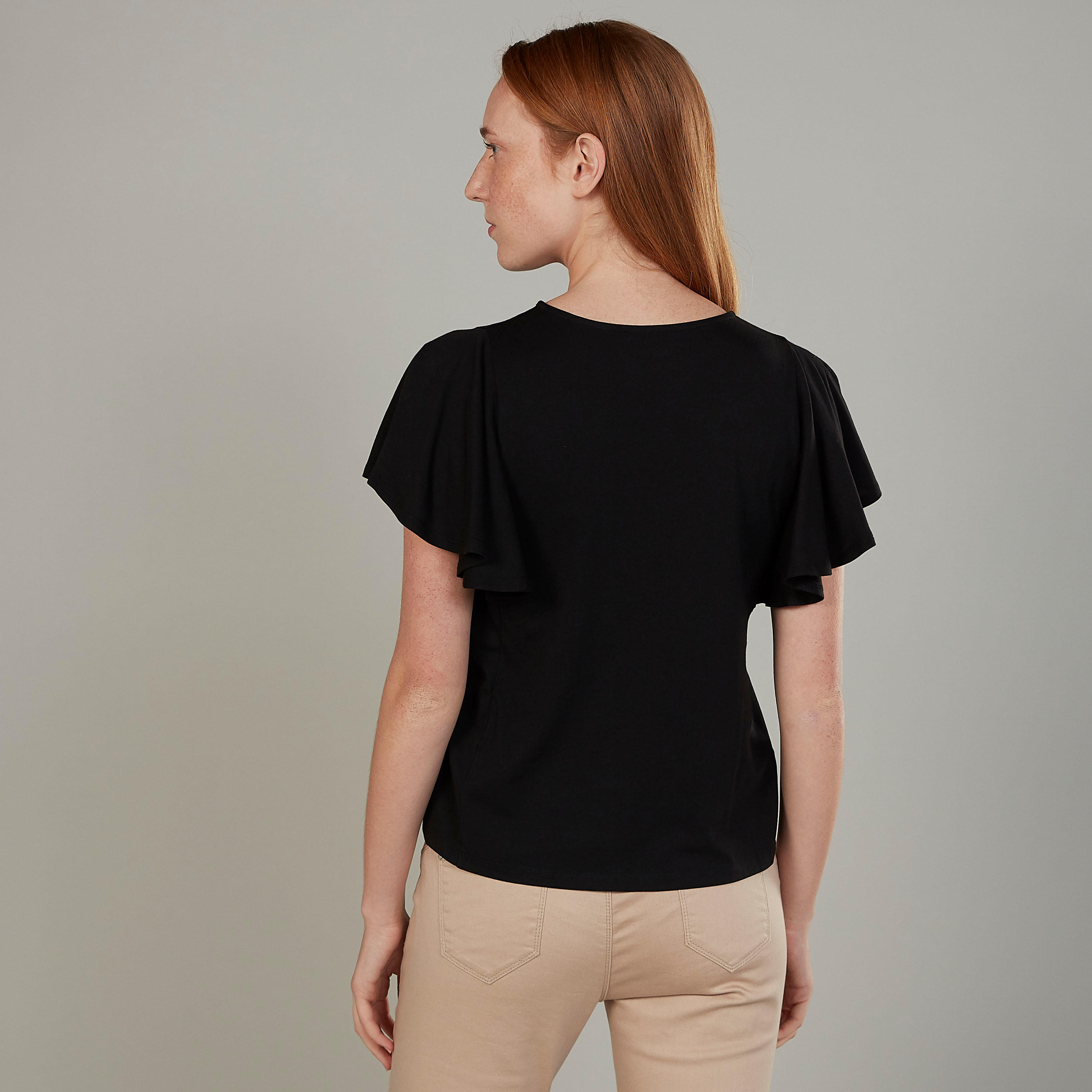 تيشيرت سادة بقصّة سليم وياقة مستديرة وأكمام قصيرة-women-clothing-tshirts-image-4
