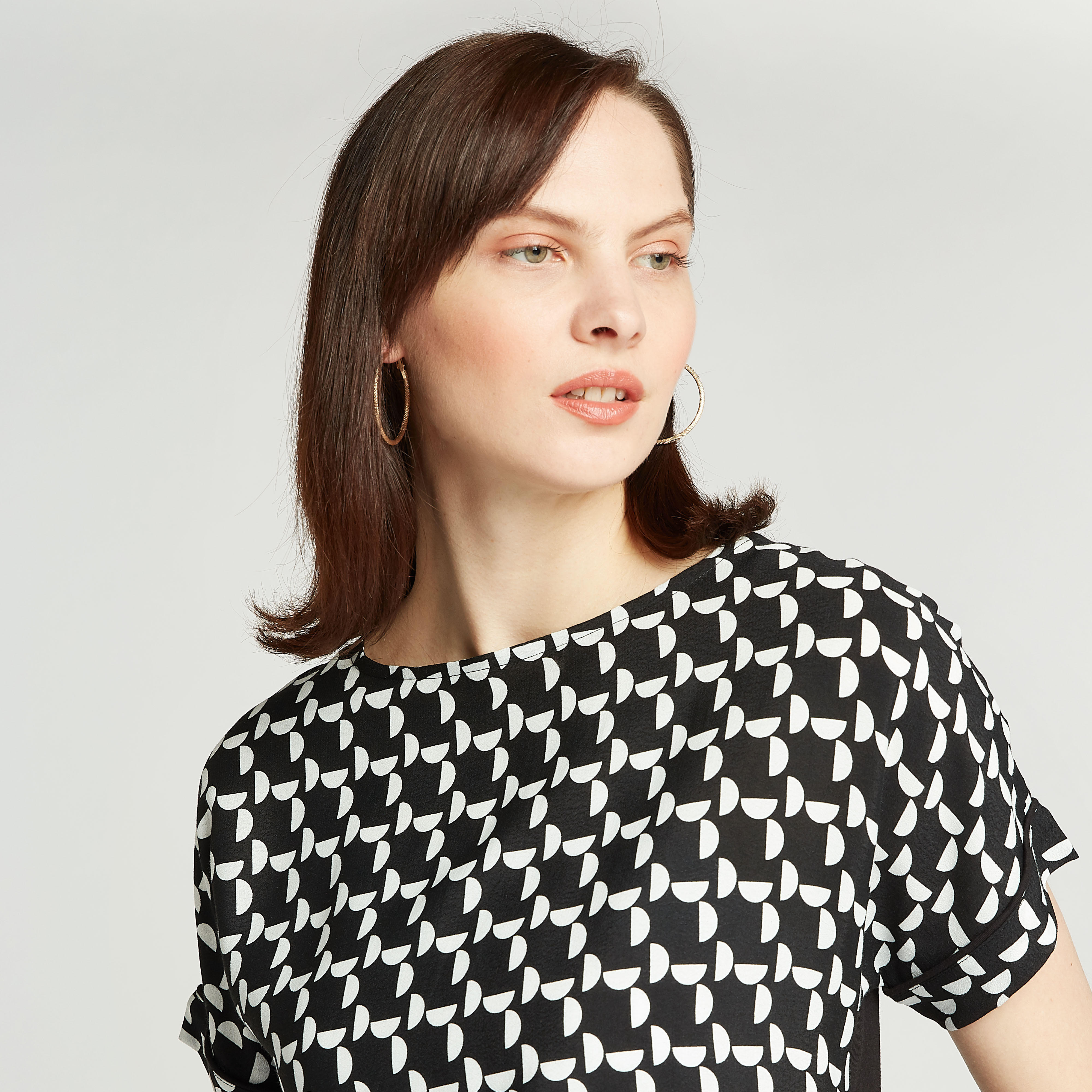 Slim Fit Printed Top with Boat Neck and Short Sleeves-women-clothing-shirtsandblouses-blouses-image-3