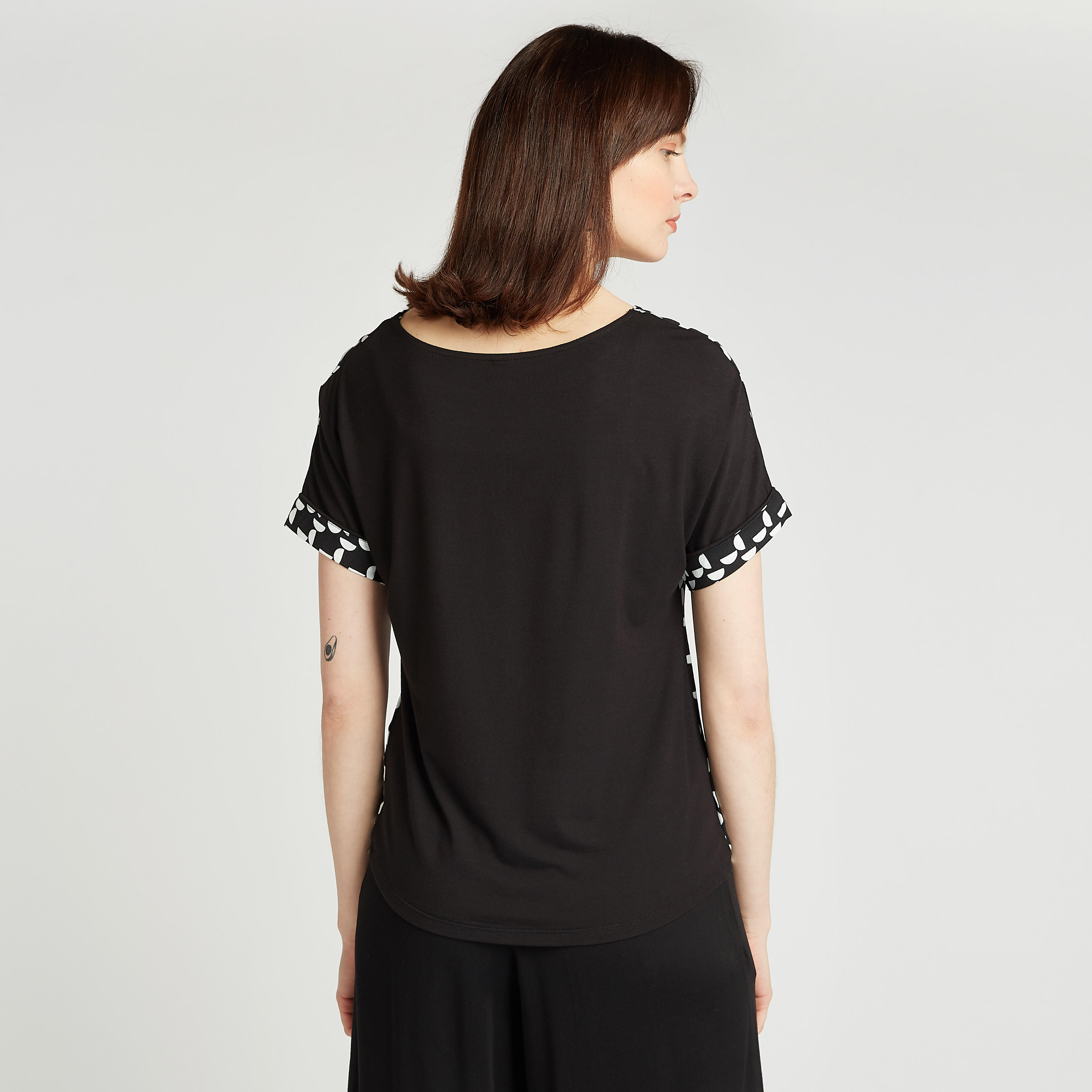 Slim Fit Printed Top with Boat Neck and Short Sleeves-women-clothing-shirtsandblouses-blouses-image-4