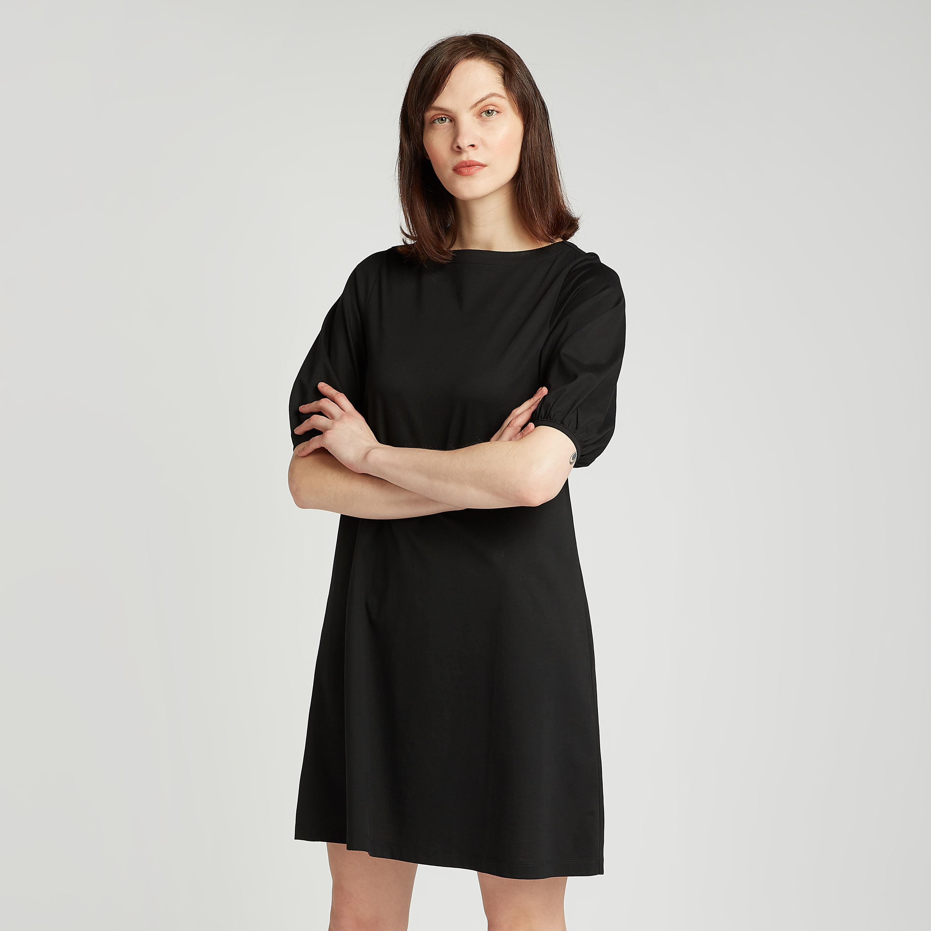 فستان قصير بطبعات بياقة قارب وأكمام قصيرة-women-clothing-dresses-image-1