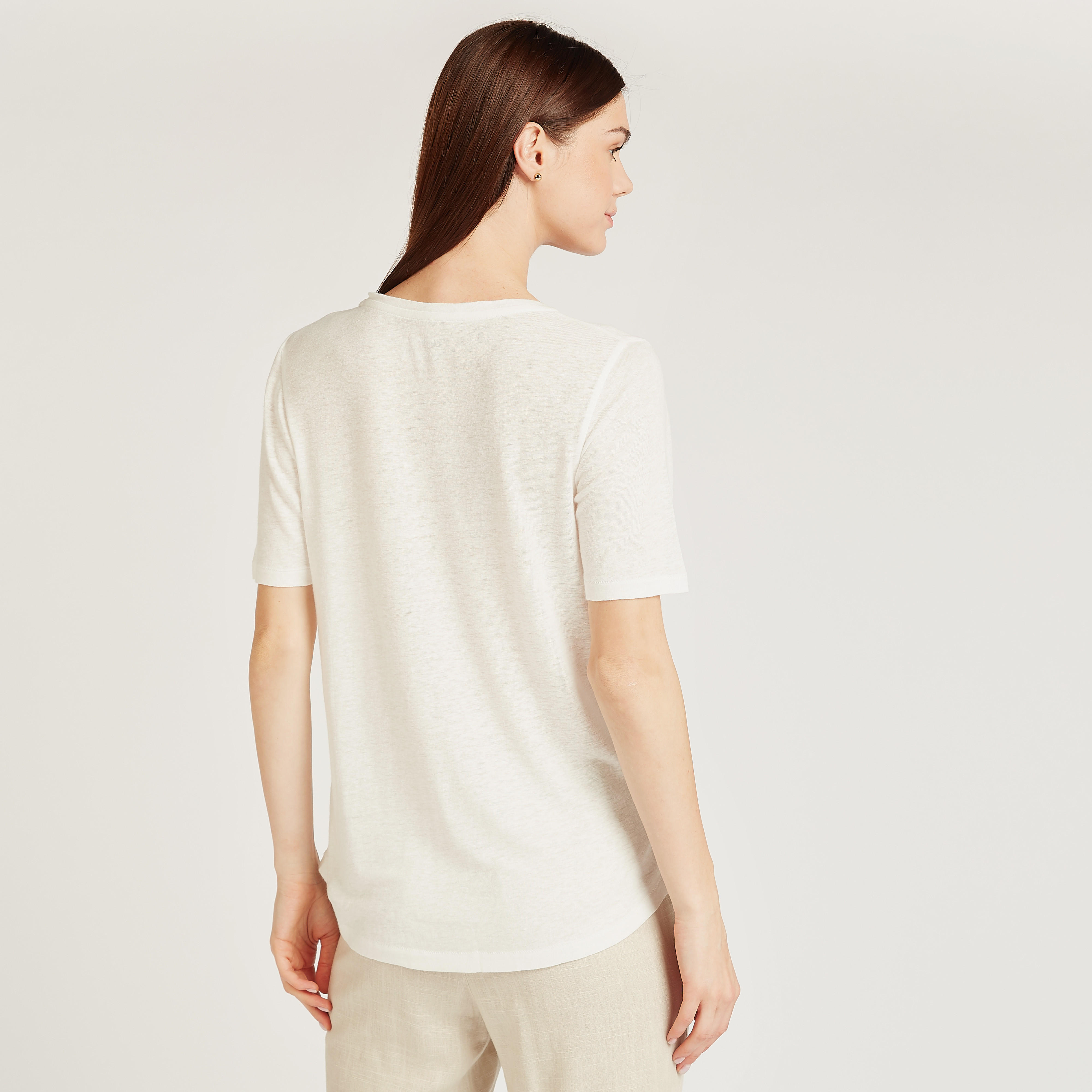 تيشيرت سليم بارز الملمس بياقة v وأكمام قصيرة-women-clothing-tshirts-image-4