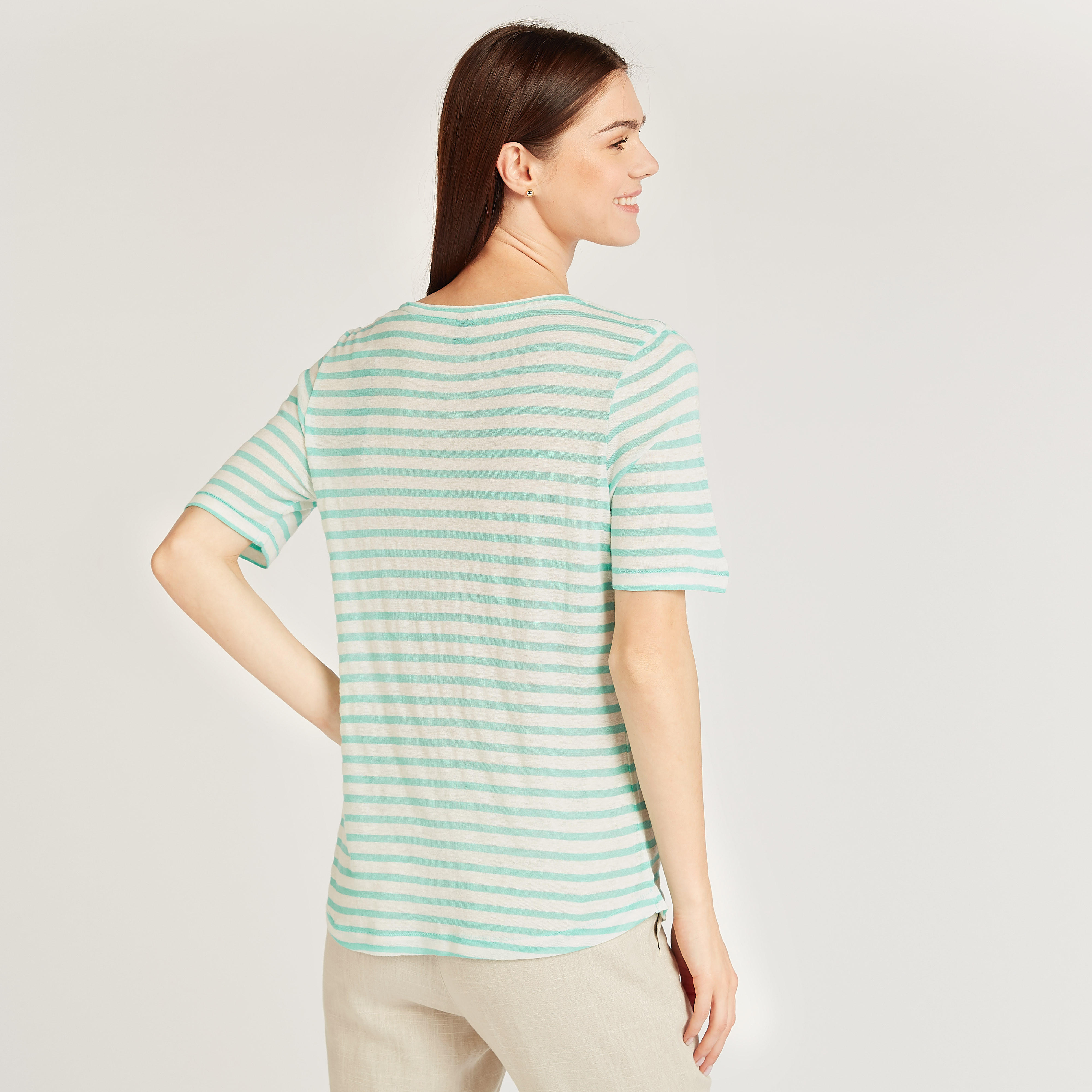 تيشيرت سليم مخطط بياقة V وأكمام قصيرة-women-clothing-tshirts-image-4