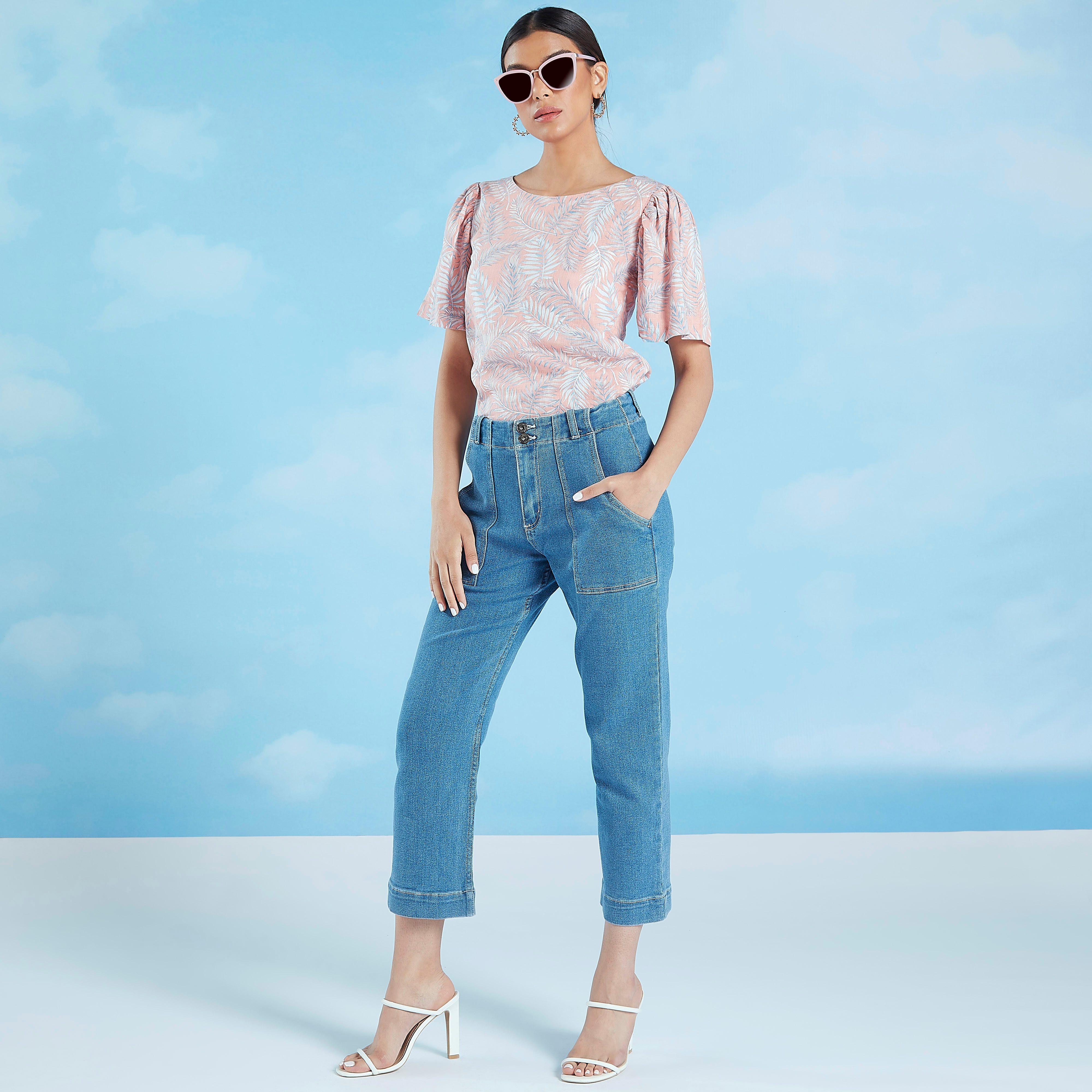 بلوزة سليم فيت بياقة مستديرة وأكمام واسعة وطبعات-women-clothing-shirtsandblouses-blouses-image-3